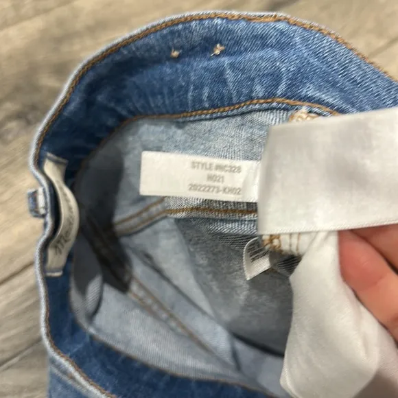• Madewell • Women’s The Perfect Vintage Jean in Denman Wash Blue 25