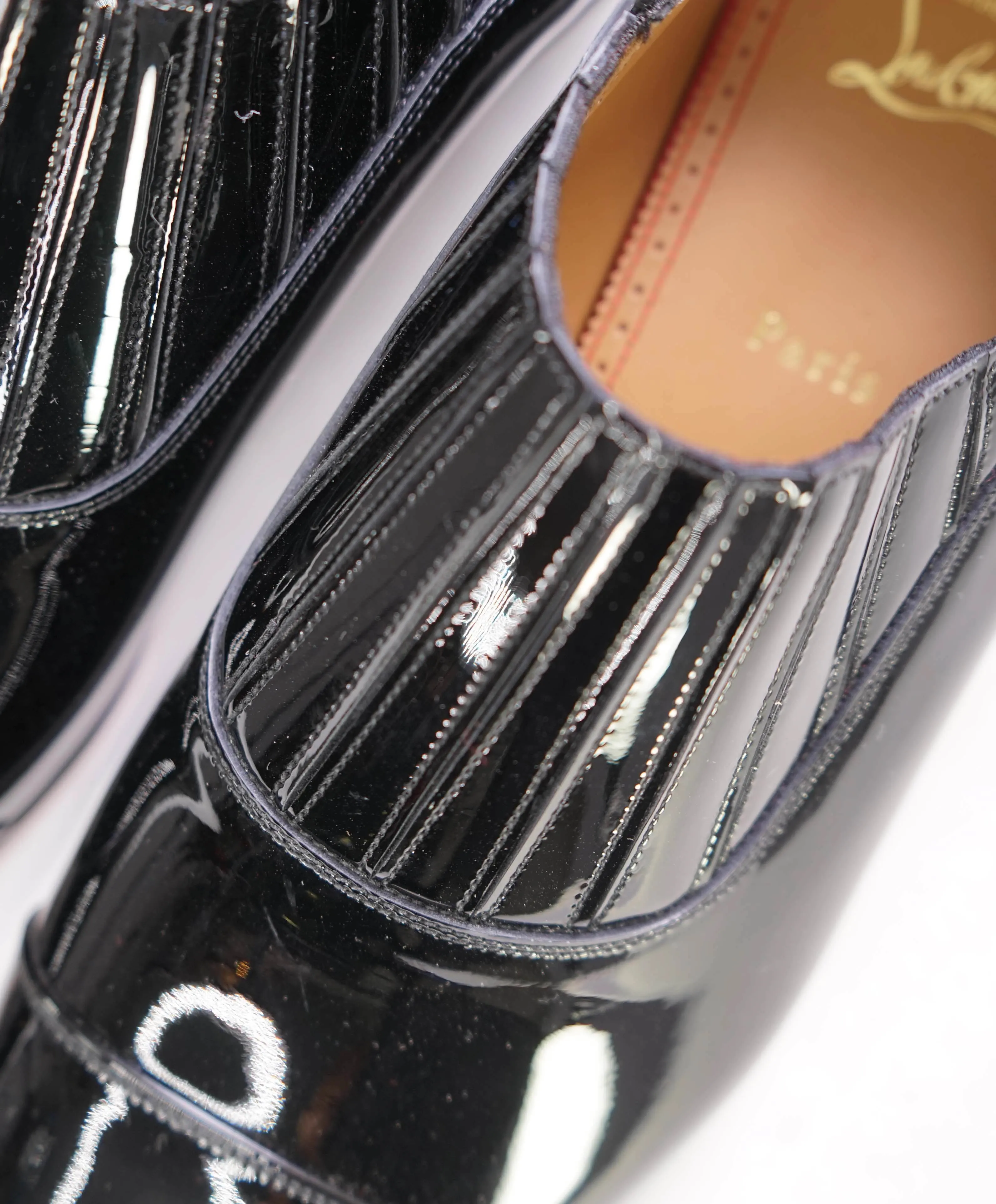 $1,050 CHRISTIAN LOUBOUTIN - *GREG ON* Black Patent Leather Loafers - 9.5 US (42.5 EU)