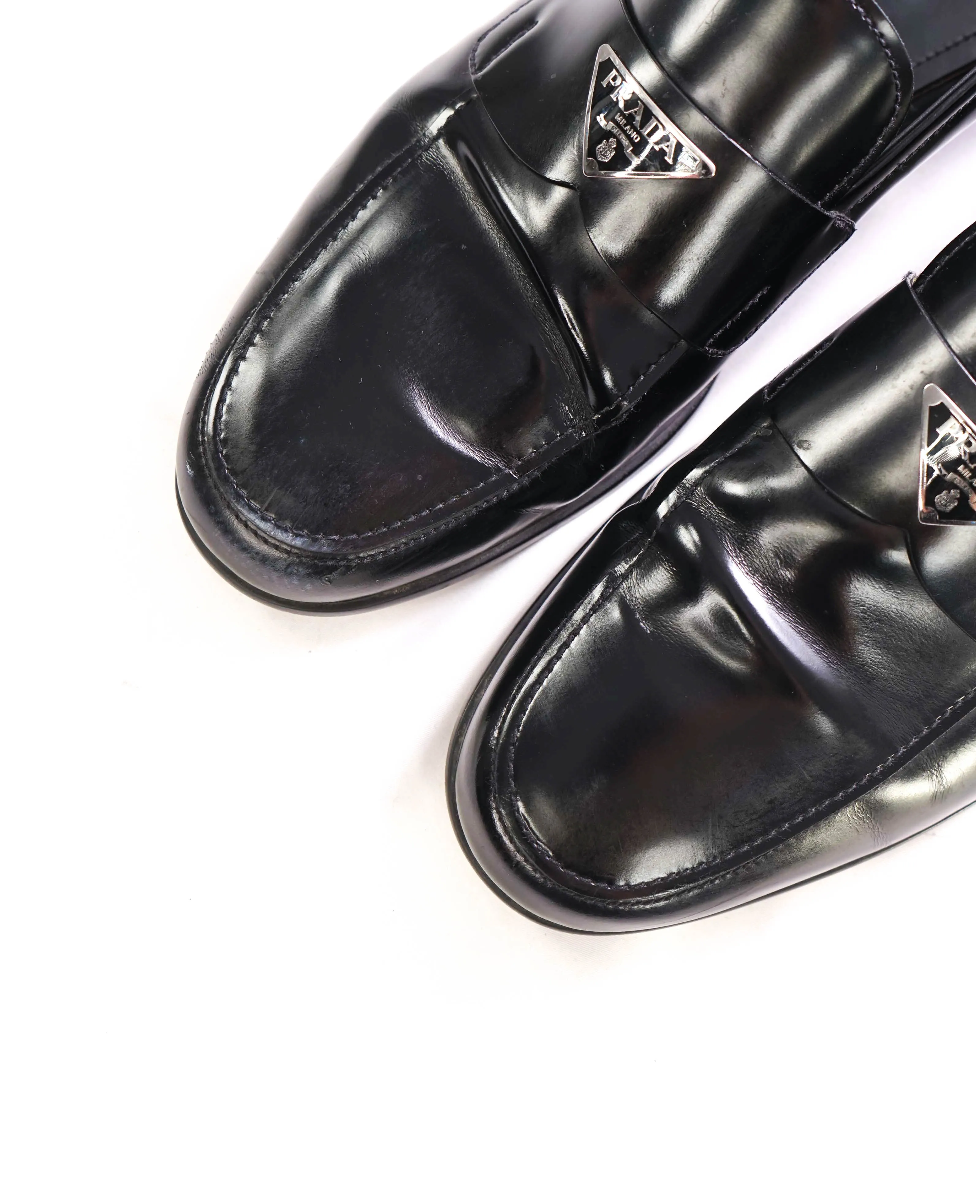 $950 PRADA - Black Patent Leather LOGO Loafers - 10.5 US (9.5 Prada)