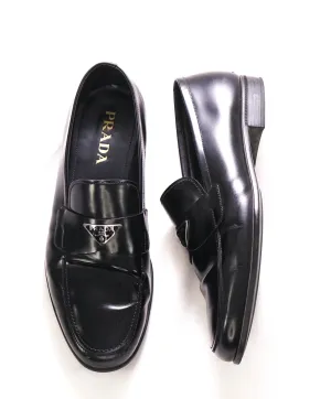 $950 PRADA - Black Patent Leather LOGO Loafers - 10.5 US (9.5 Prada)