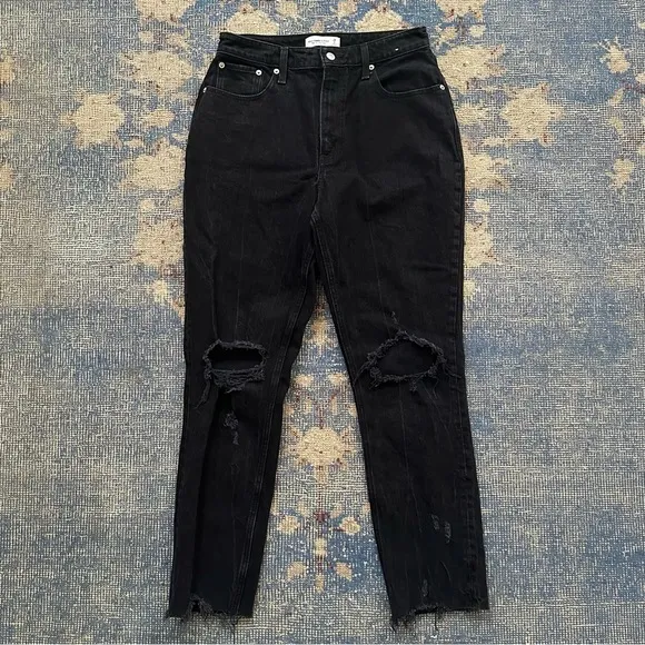 Abercrombie &amp; Fitch High Rise Mom Jean 28 Long