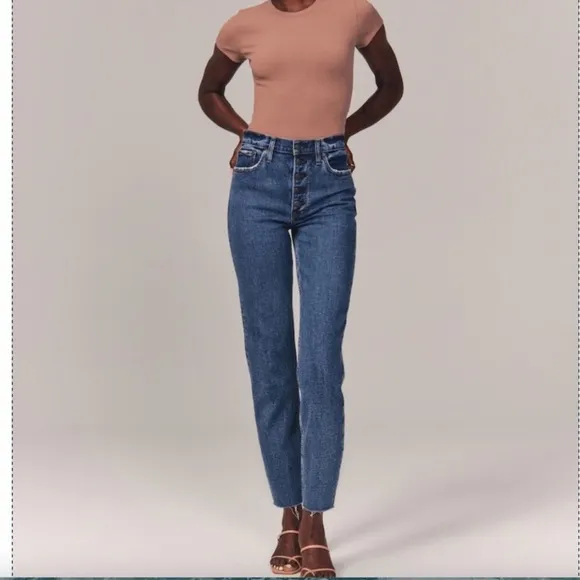 Abercrombie &amp; Fitch Women's High Rise Mom Jeans - Size 31/12S curve love
