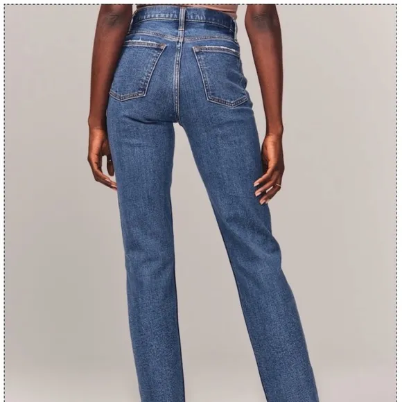 Abercrombie &amp; Fitch Women's High Rise Mom Jeans - Size 31/12S curve love