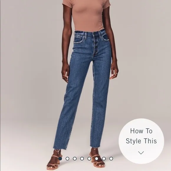 Abercrombie &amp; Fitch Women's High Rise Mom Jeans - Size 31/12S curve love
