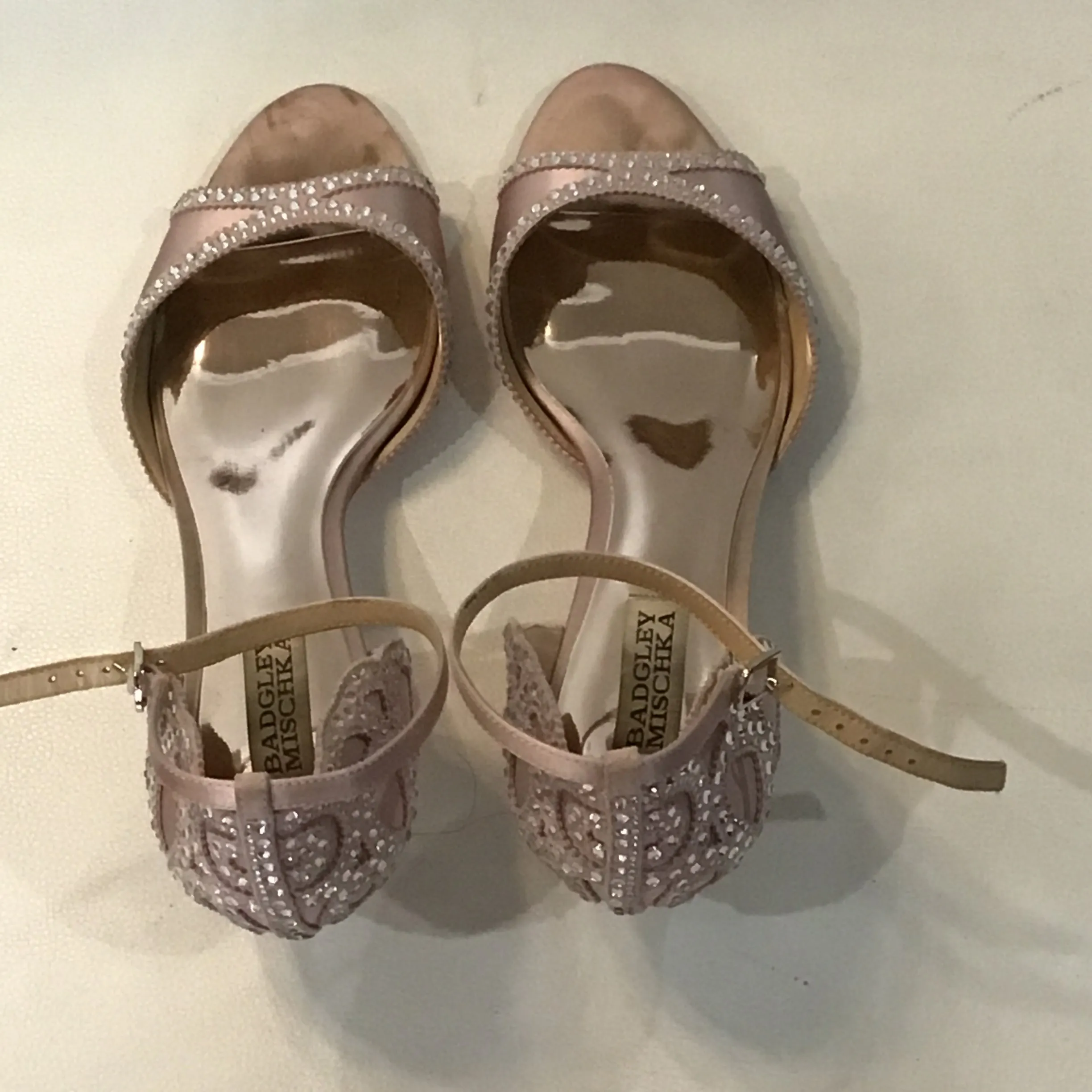 BADGLEY MISCHKA COLLECTION Light Pink Gillian Crystal Embellished d'Orsay Sandal Kitten Heels Size 9 w/ Box