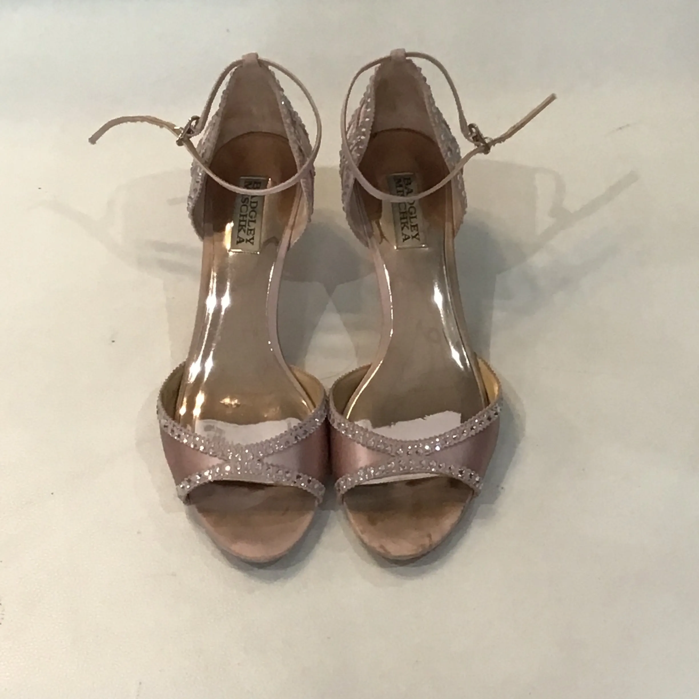 BADGLEY MISCHKA COLLECTION Light Pink Gillian Crystal Embellished d'Orsay Sandal Kitten Heels Size 9 w/ Box