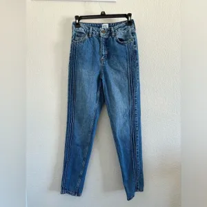 BDG Denim Mom Jeans Size 25 Urban Outfitters