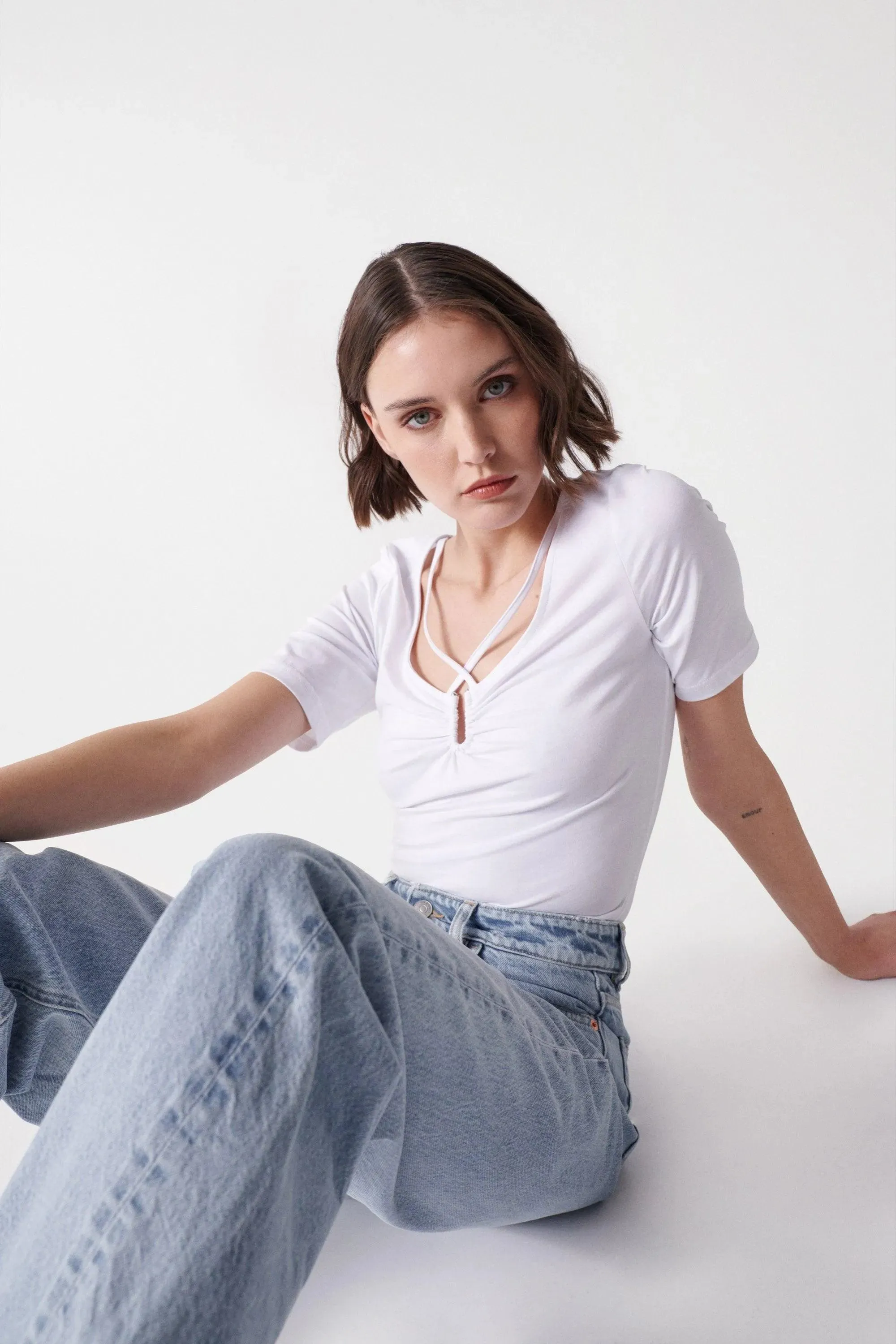 Camiseta Salsa Jeans de Mujer con Escote Asimétrico
