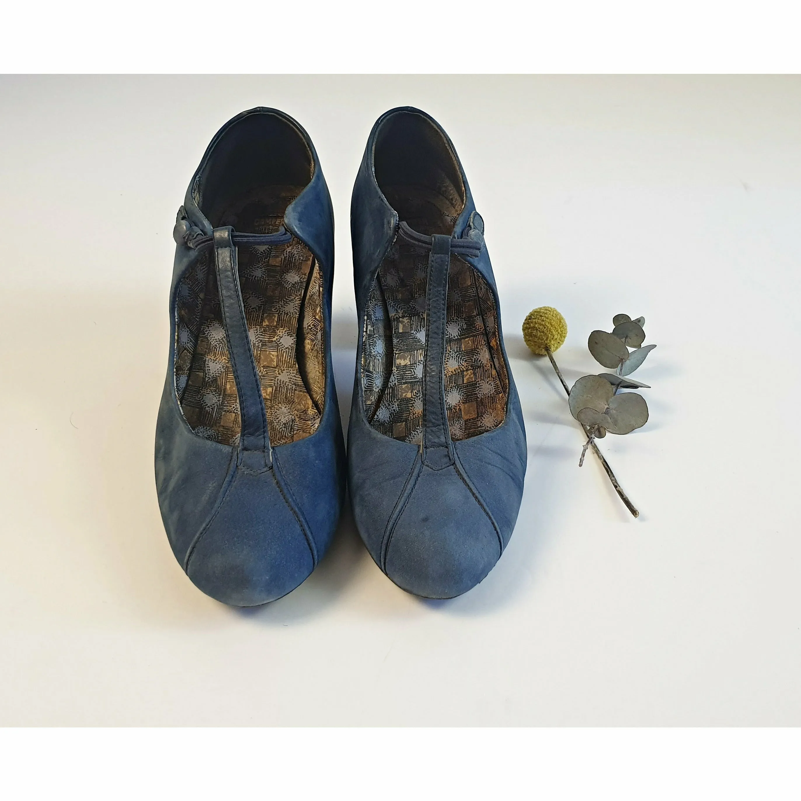 Camper pre-owned blue suede mary jane style heels size 40