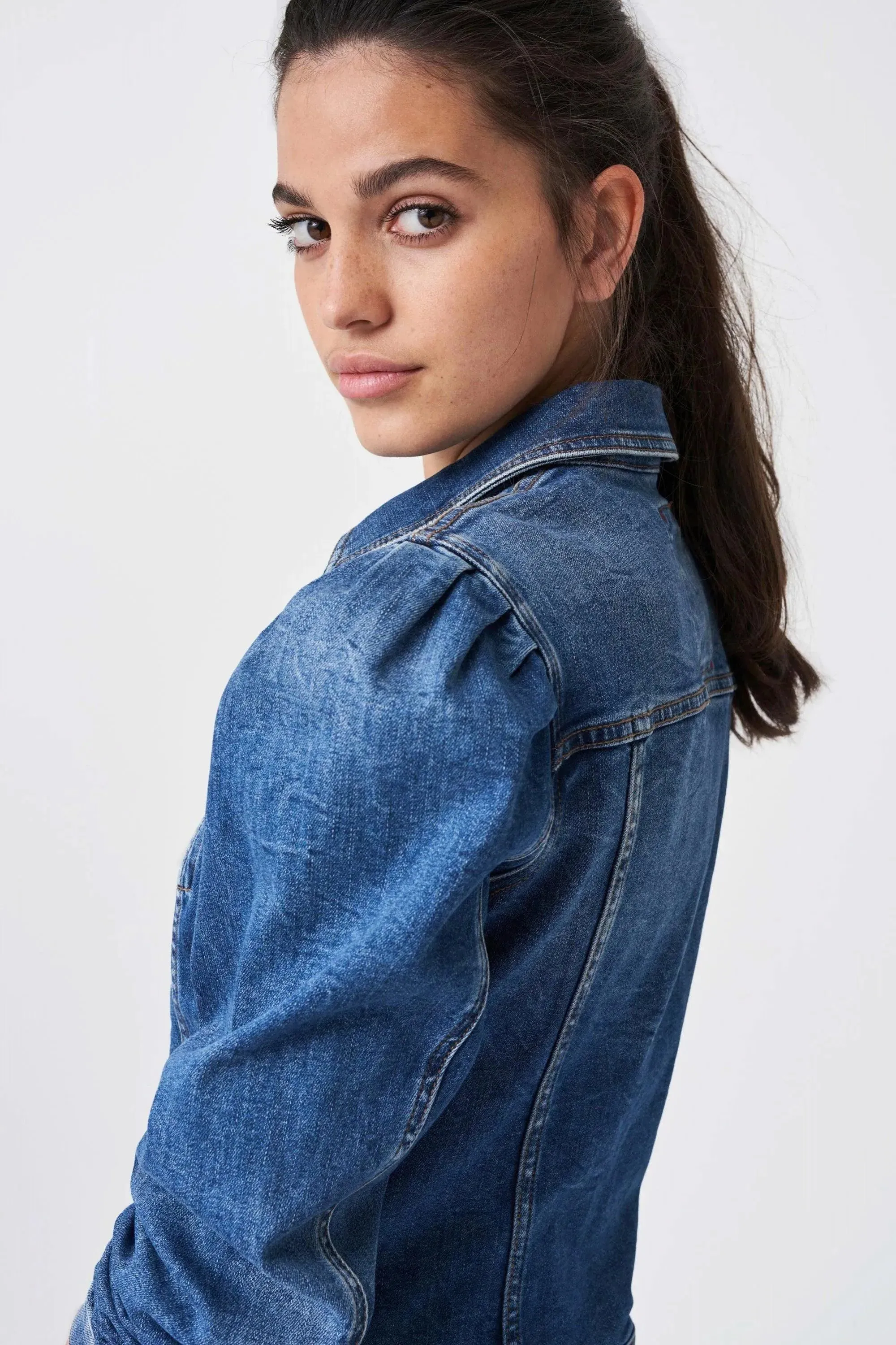 Chaqueta Vaquera Slim Fit Manga Abullonada