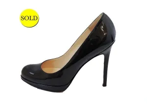 Christian Louboutin Simple Patent Pump Size 37 It (7 Us)