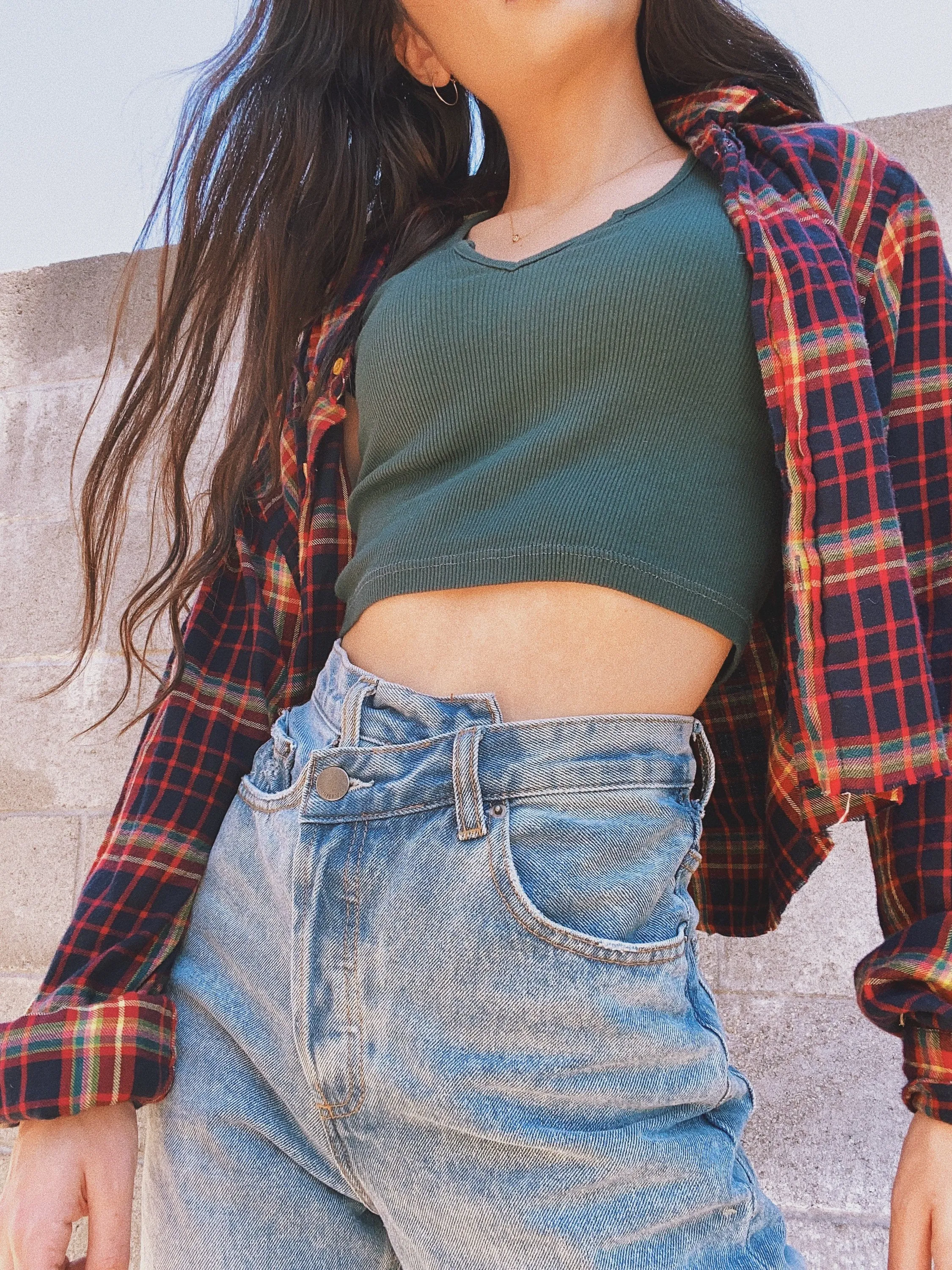 CRISS CROSS Front High-Waisted Mom Jeans - INDIGO