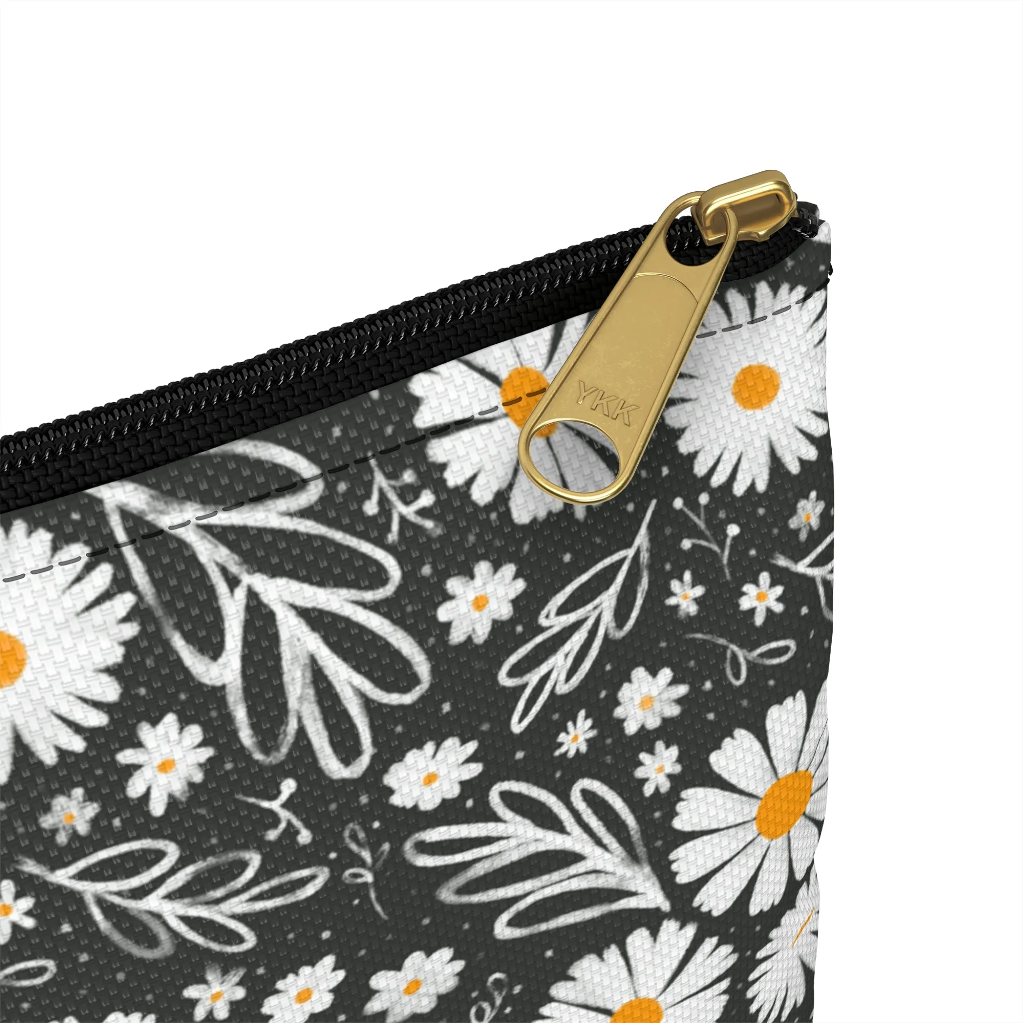 Dainty Daisies Accessory Pouch