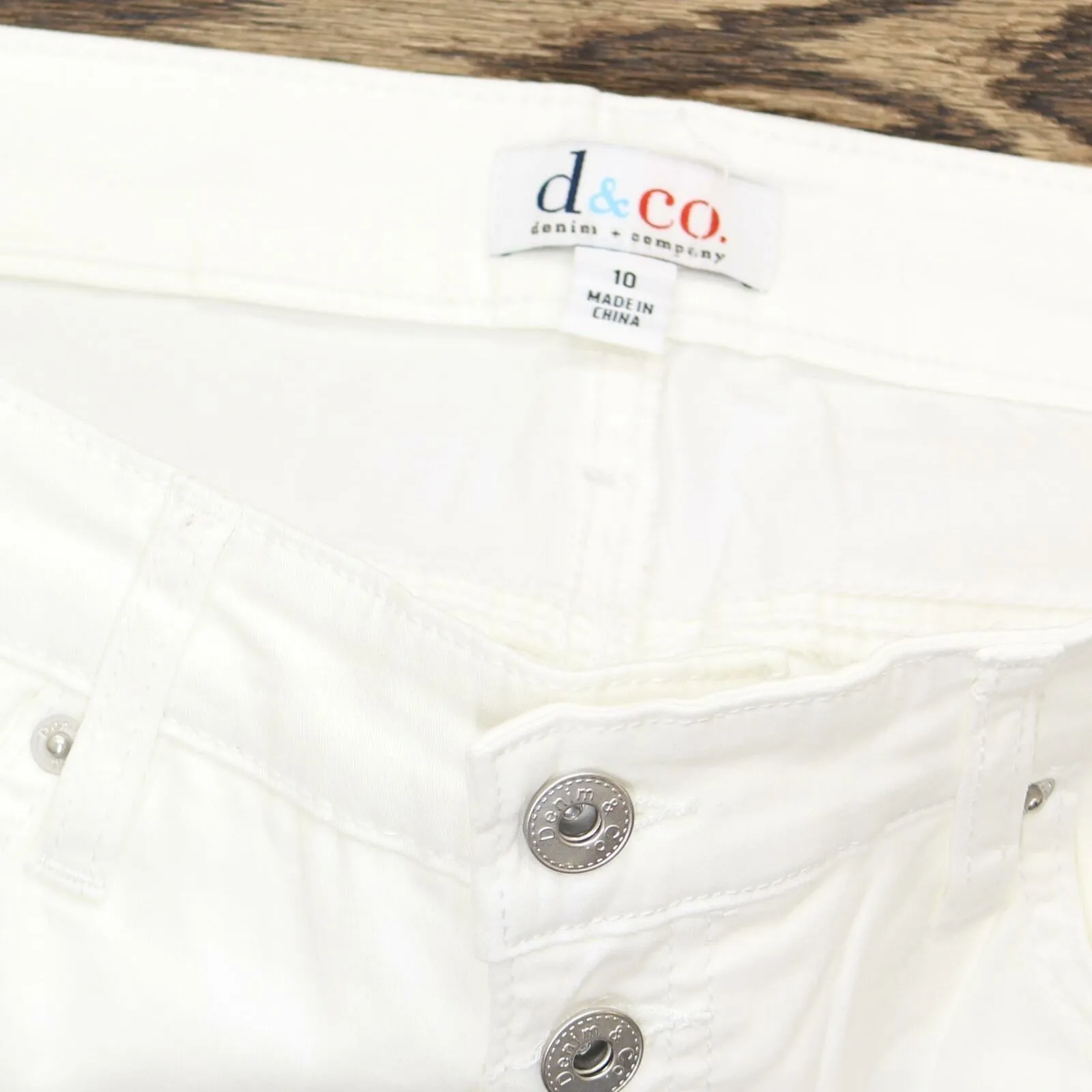 Denim & Co. Women's Slim Ankle Jeans With Button Fly White 10