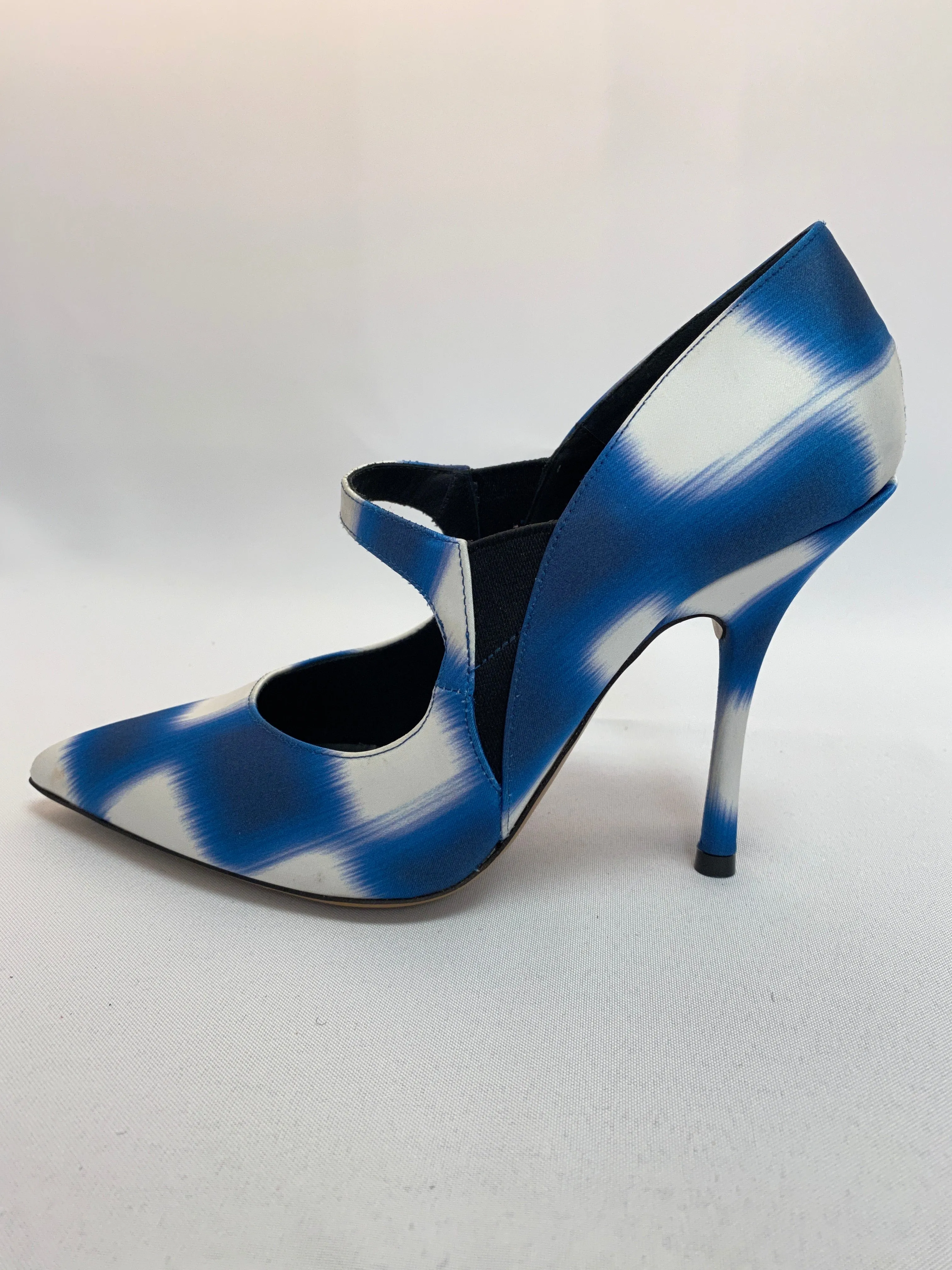Dries Van Noten Blue and White Elastic Strap Pump
