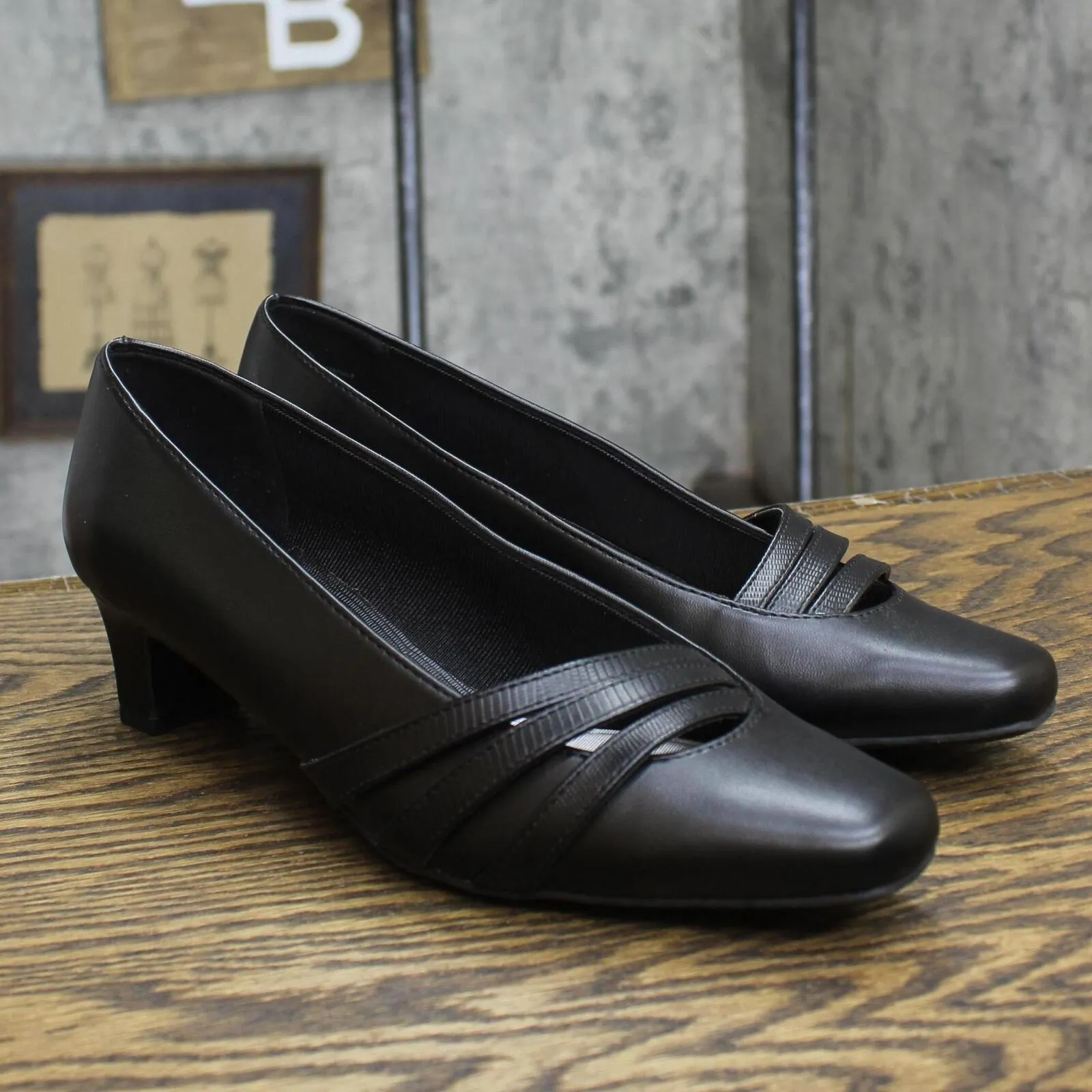 Easy Street Womens Entice Squared Toe Pump Heels ENTICEWBLACKSUEDE Black 7.5W