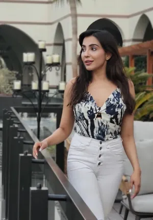 Eva Crop Top