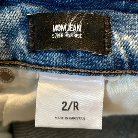 ♥️Express♥️Super High Rise Mom Jeans - Blue Size 2/R