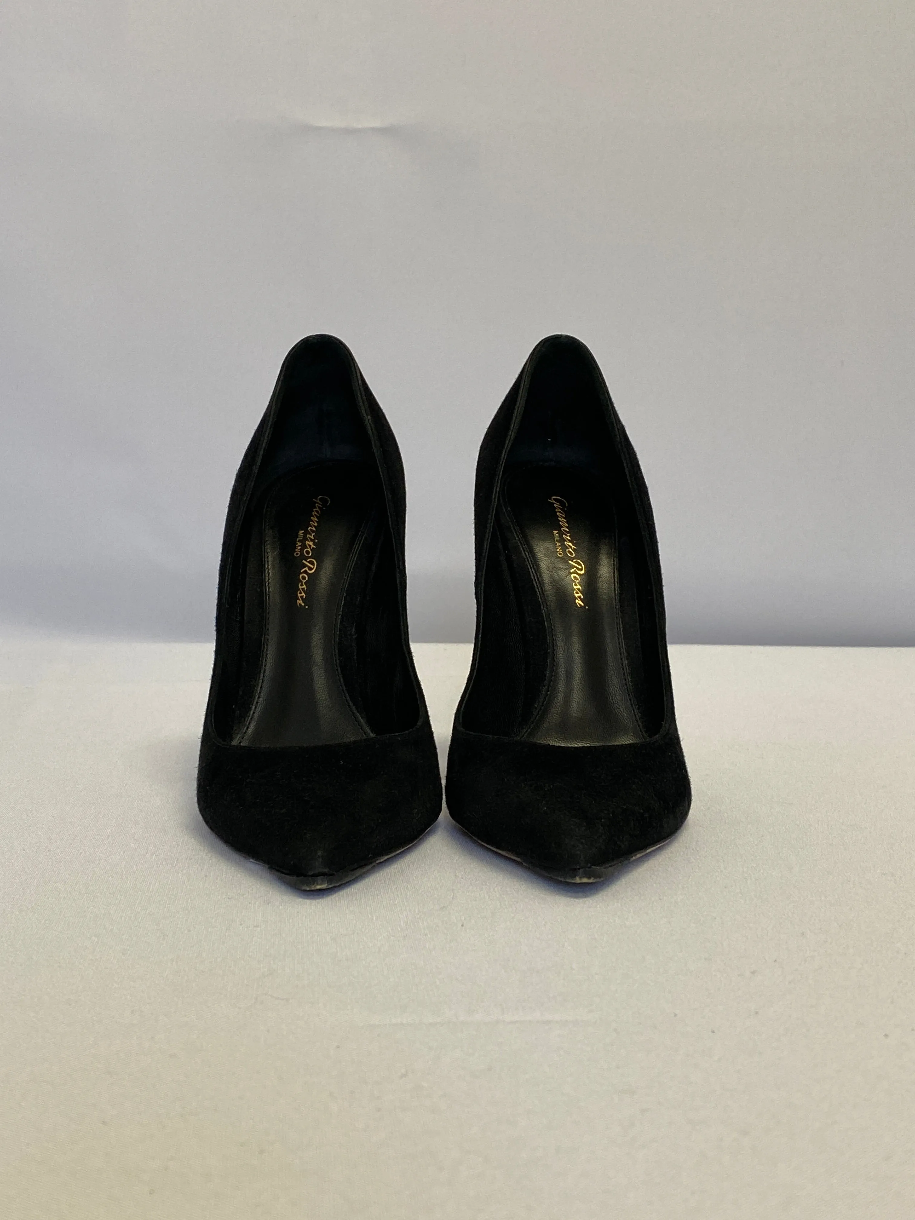 Gianvito Rossi Black Suede Pump