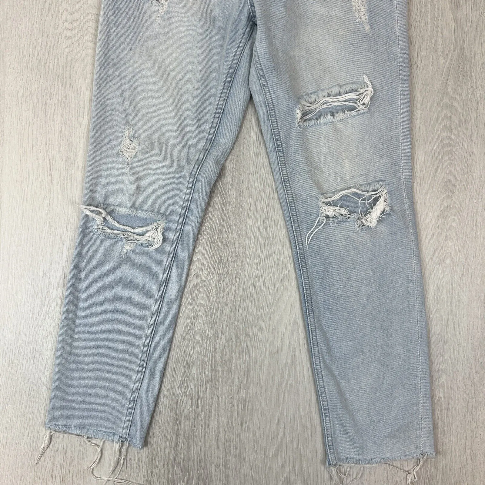 Glassons Womens Light Wash Distressed Mom Slim Jeans Size 8