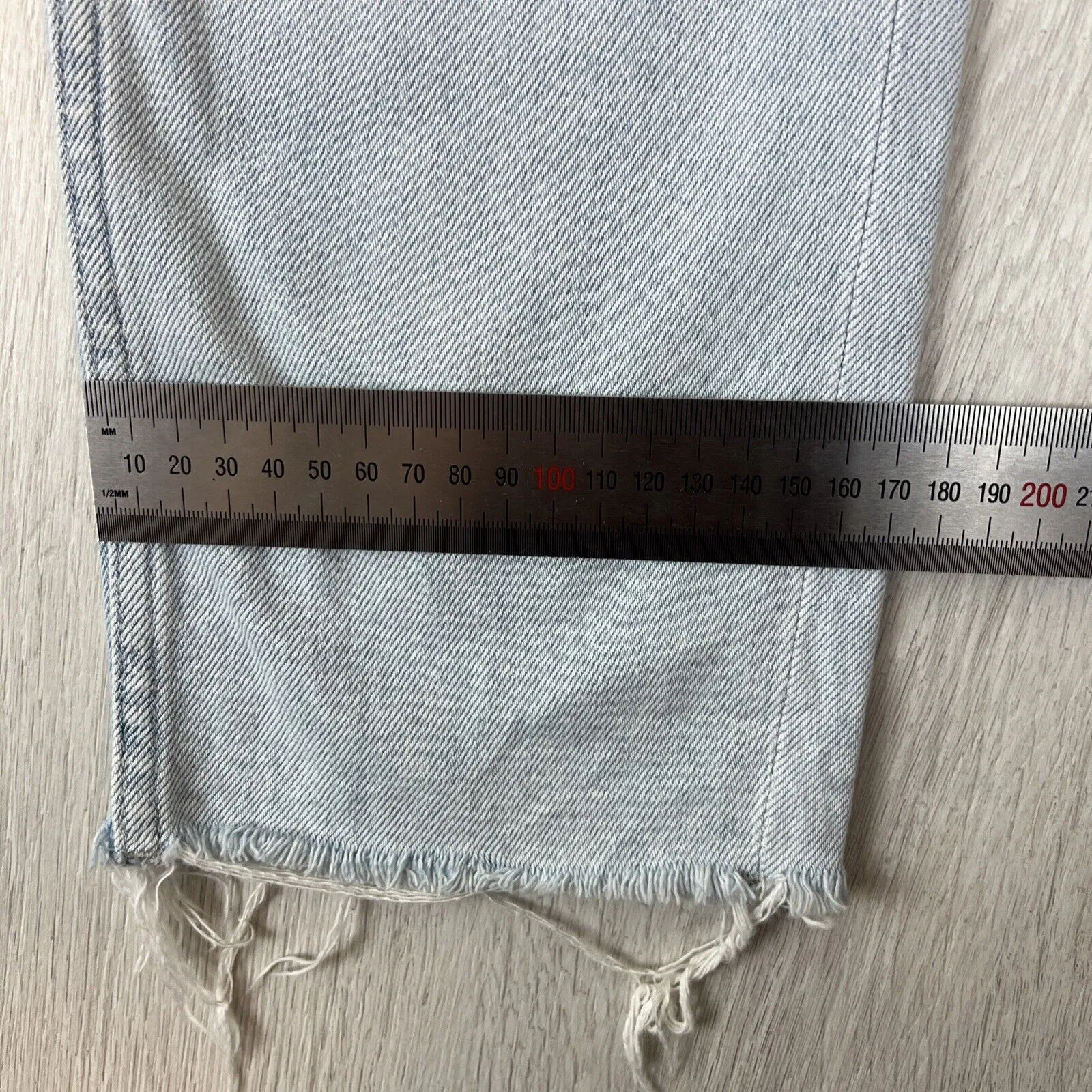Glassons Womens Light Wash Distressed Mom Slim Jeans Size 8