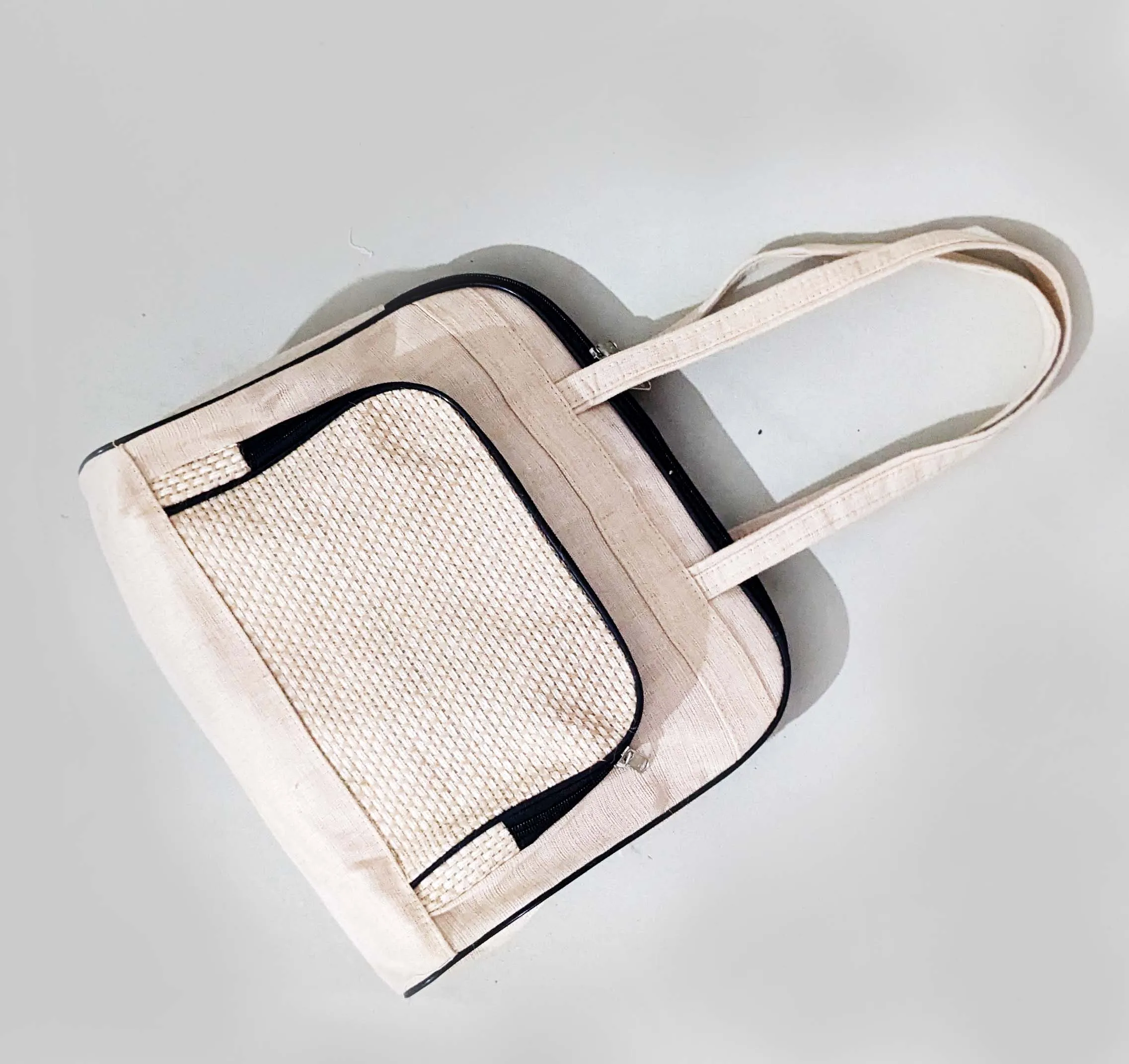 Handmakers Natural Jute Duffel Hand Bags for Womens for Gym , Shopping, Office