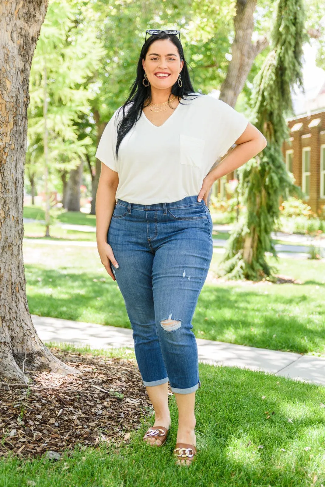 Hazel Blues® | Nikki Mid-Rise Destroyed Boyfriend Jeggings