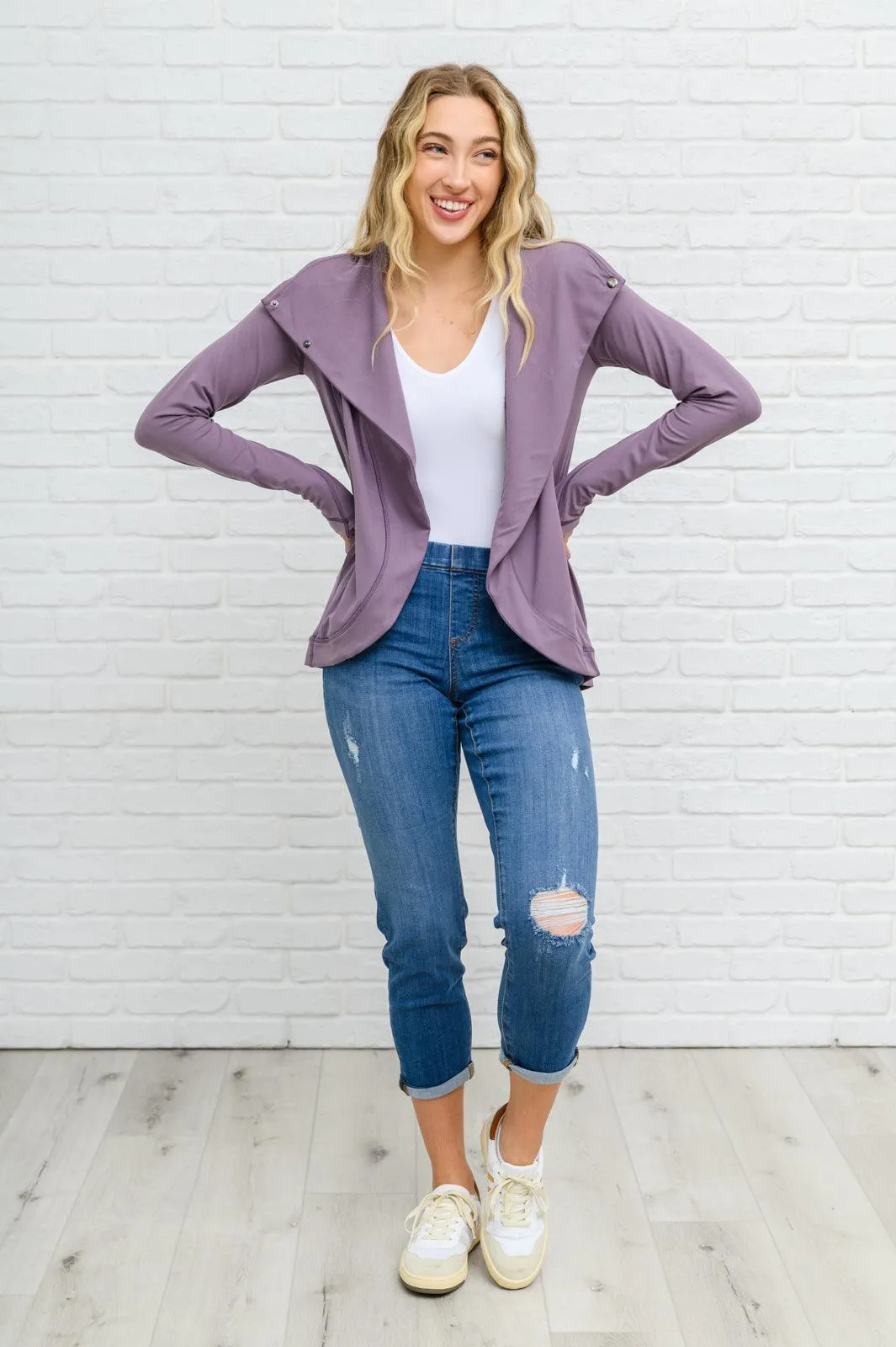Hazel Blues® | Nikki Mid-Rise Destroyed Boyfriend Jeggings