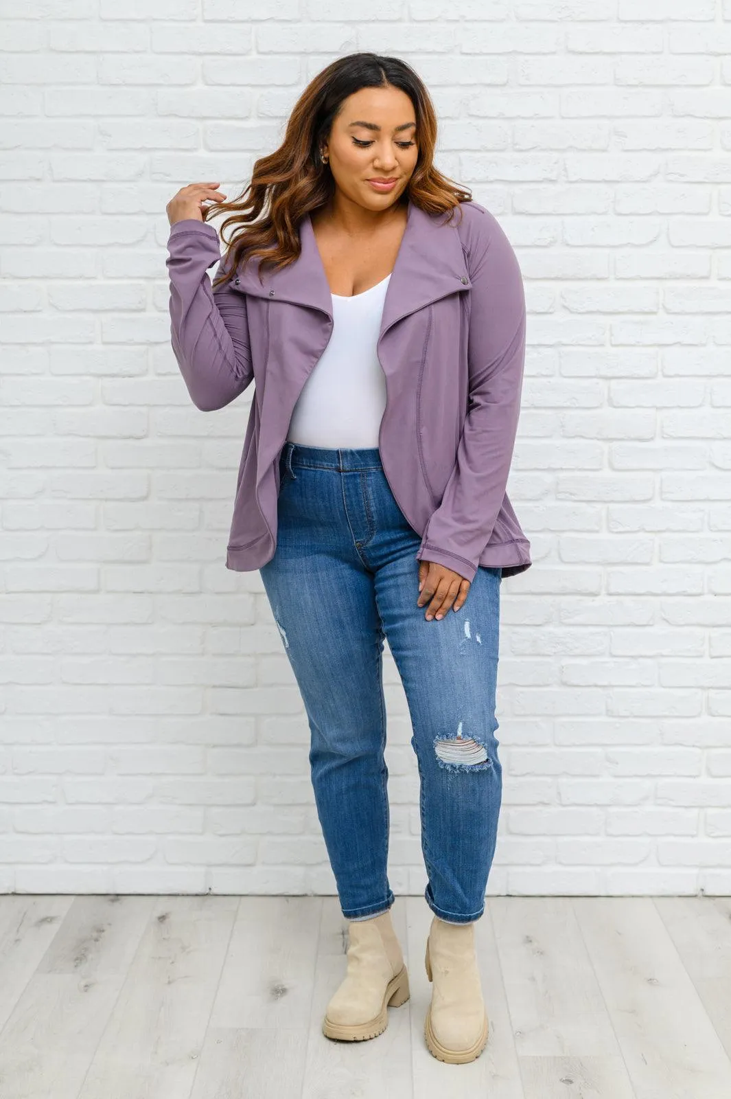 Hazel Blues® | Nikki Mid-Rise Destroyed Boyfriend Jeggings