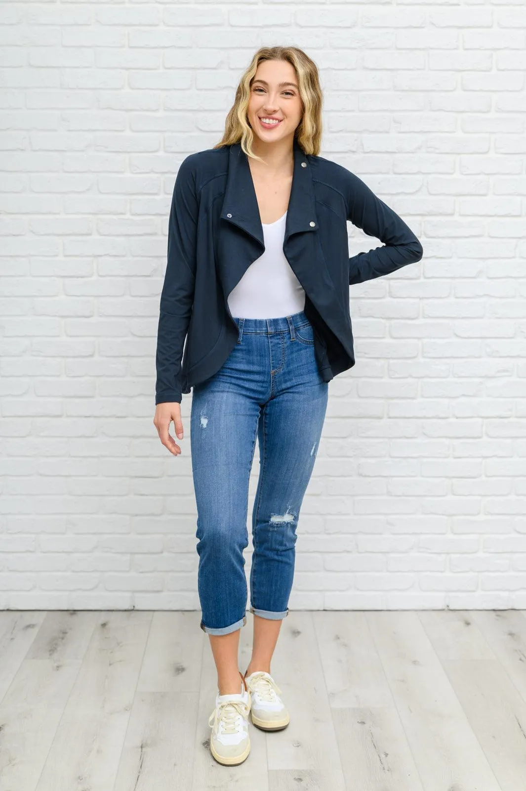 Hazel Blues® | Nikki Mid-Rise Destroyed Boyfriend Jeggings