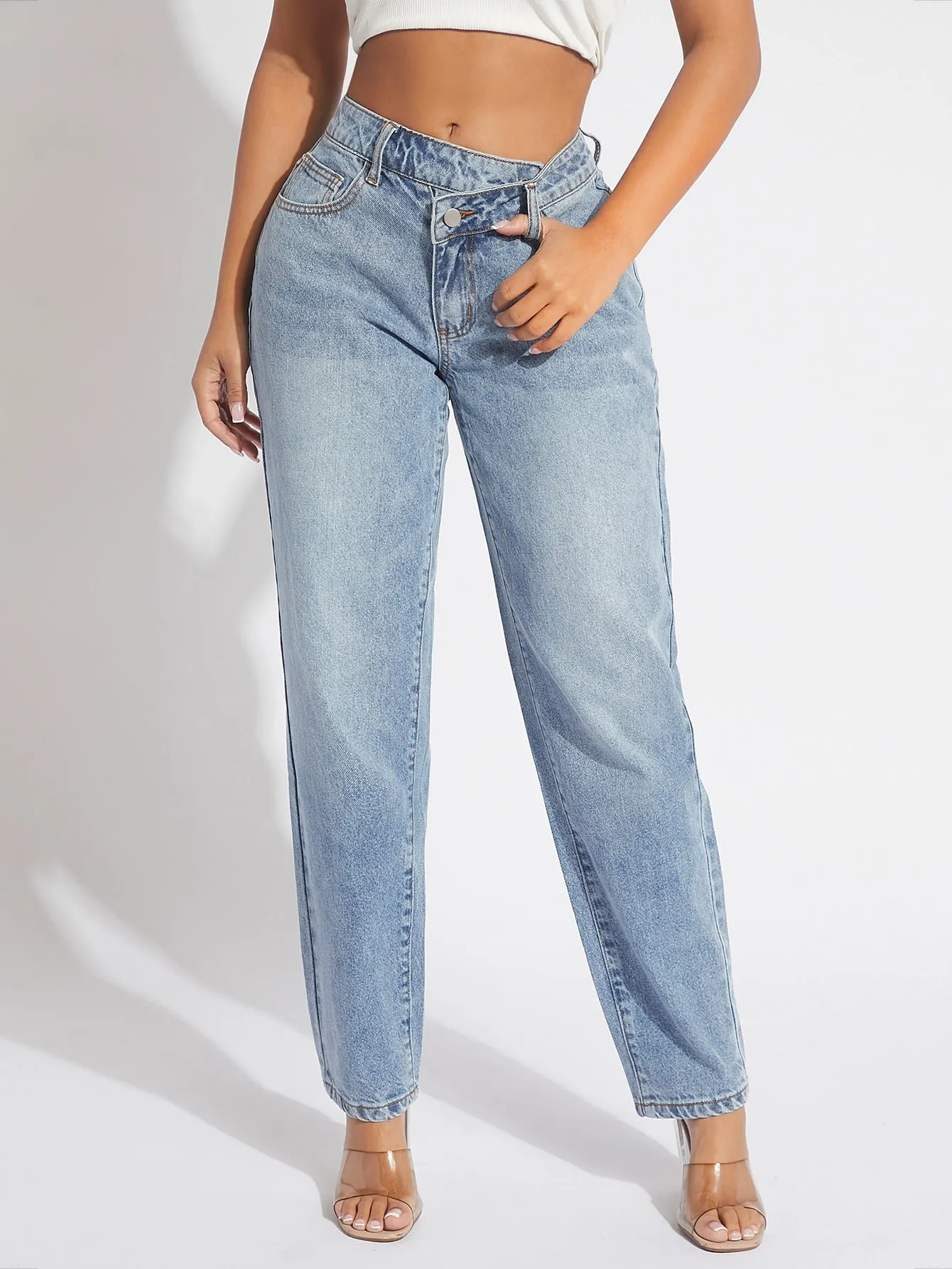 Jeans Mom de Cintura Escalonada en Cherry Vibes