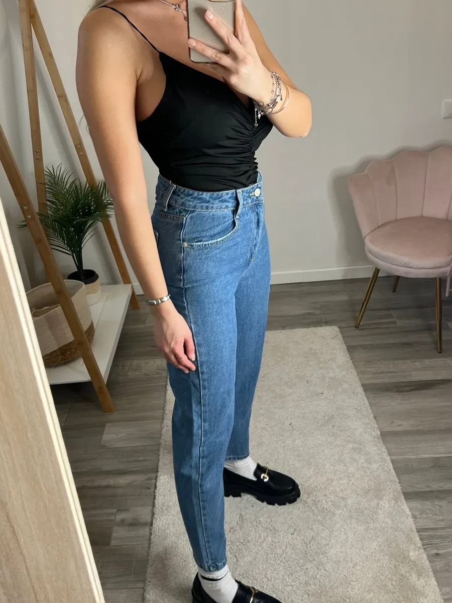 Jeans mom-fit lavaggio medio
