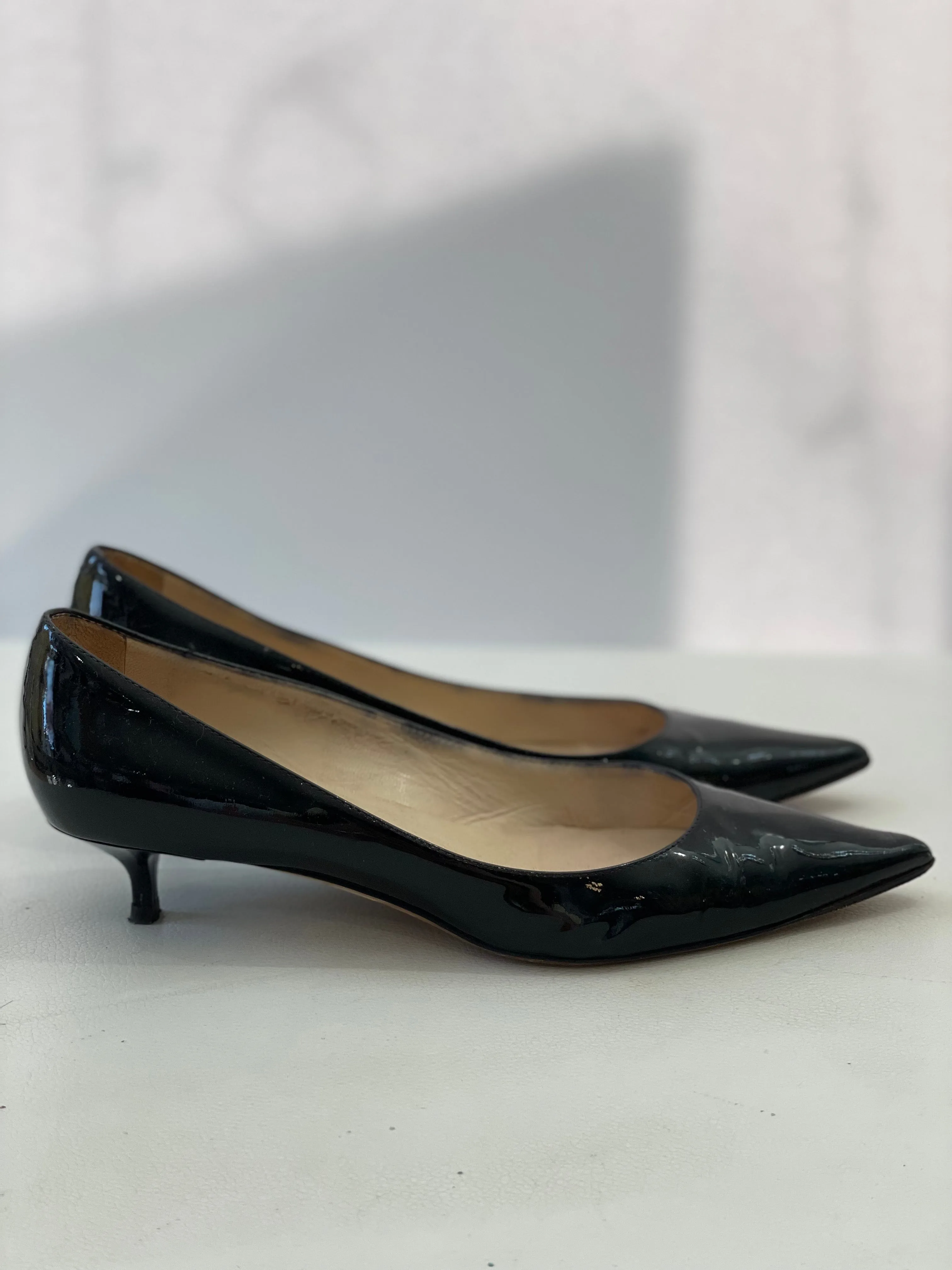 JIMMY CHOO Black Patent Leather Aza Kitten Heels Sz 37