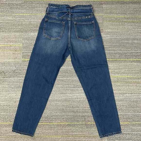 KanCan Estilo Ultra High Rise Belted Distressed Paperbag Mom Jeans