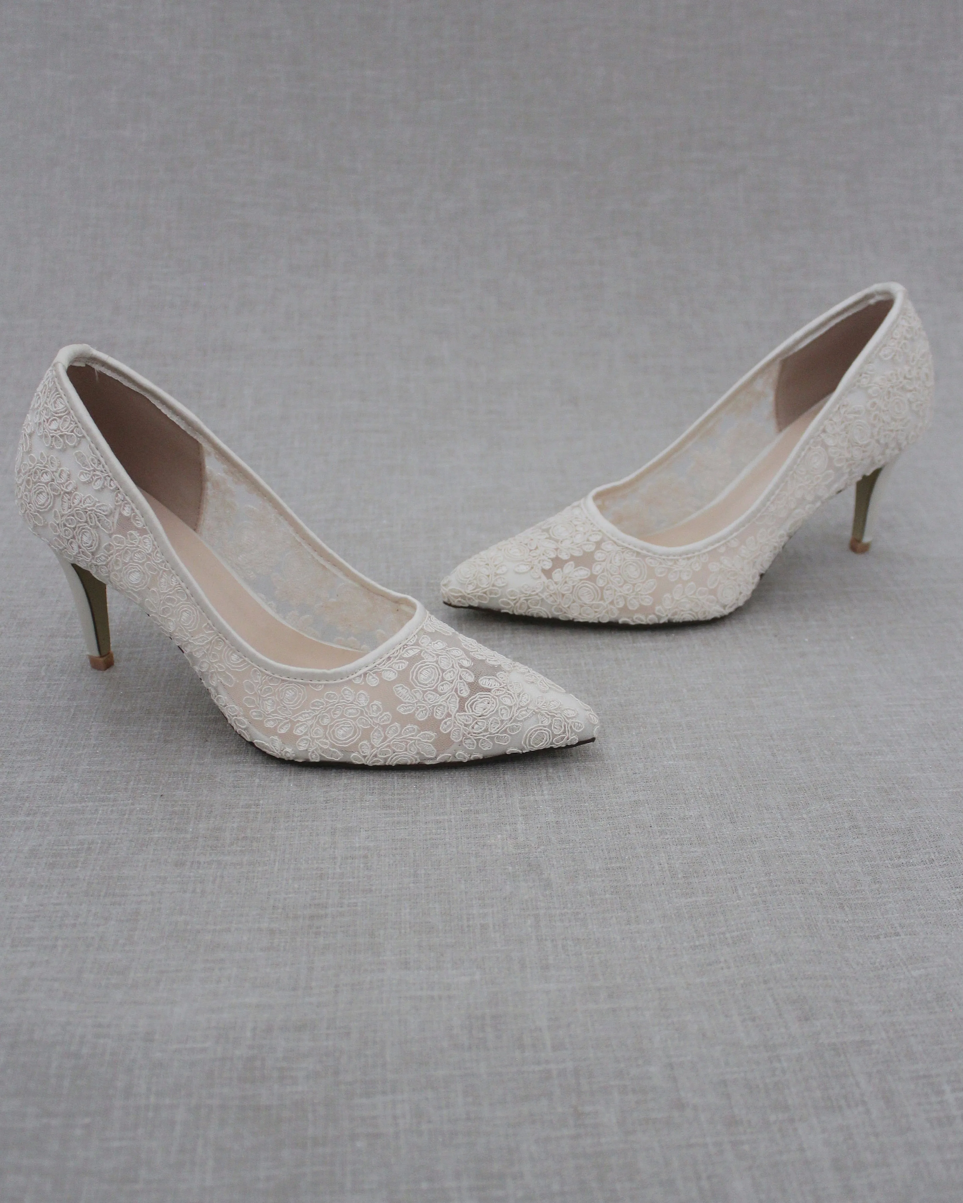 Lace Bridal Pump
