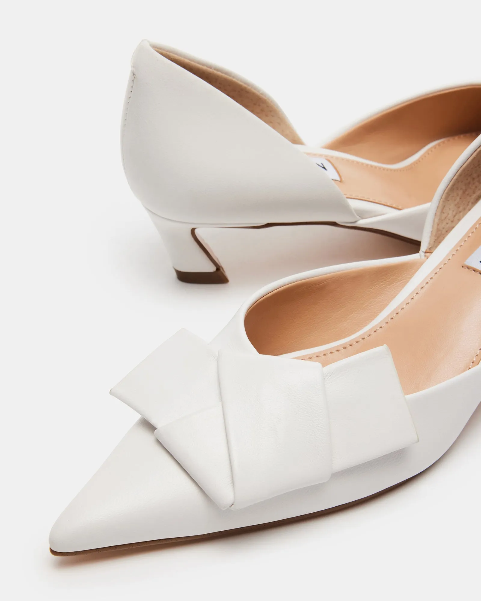 LAKOTA WHITE LEATHER