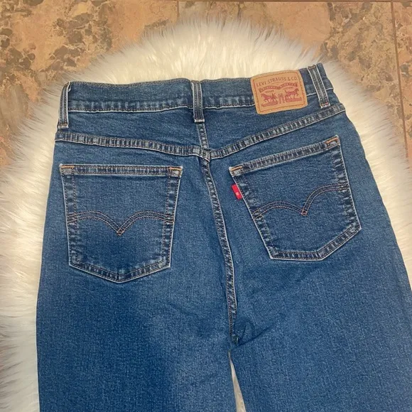 Levi’s Mom Jeans