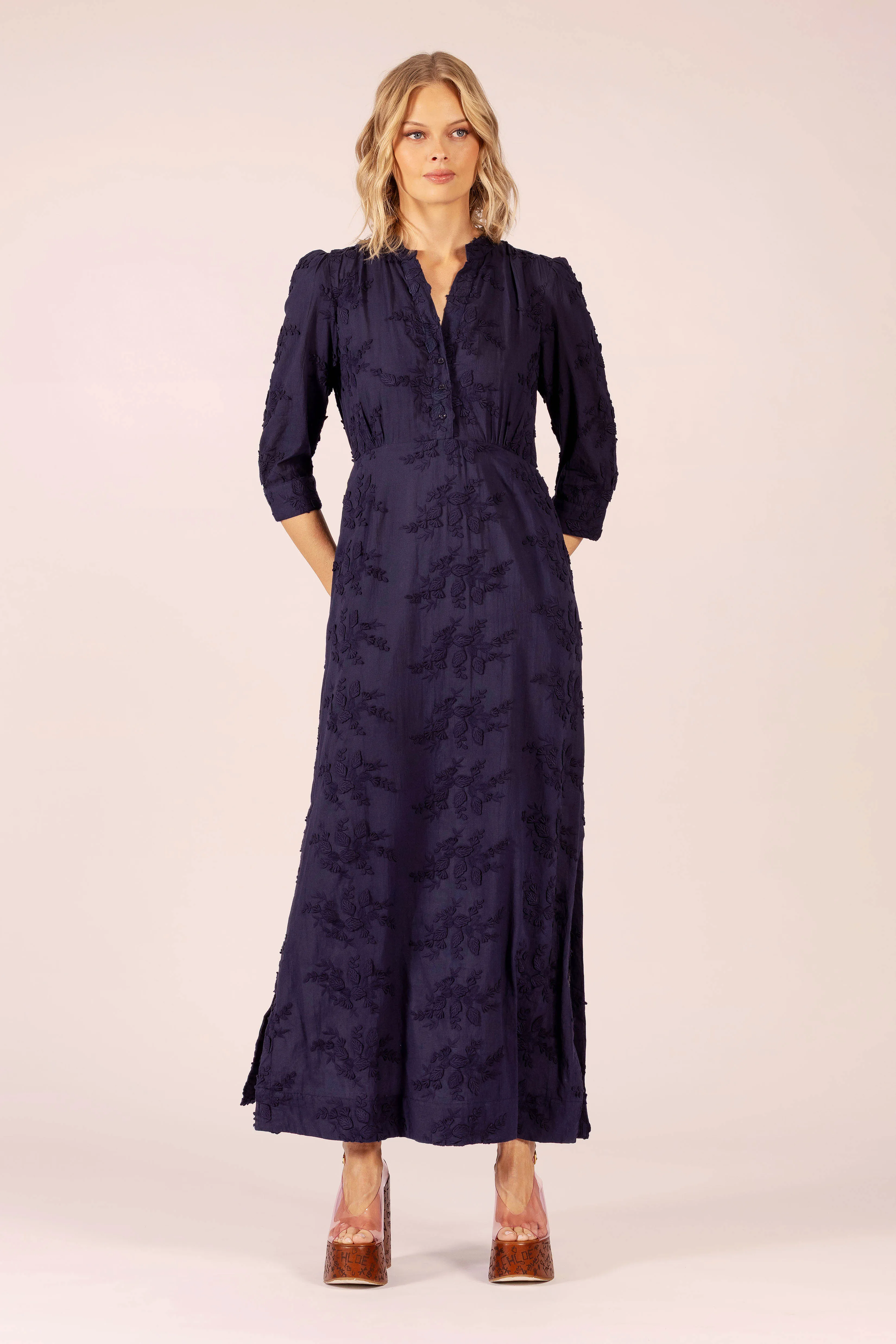 MARY COTTON EMBROIDERED ORIENT NAVY MAXI