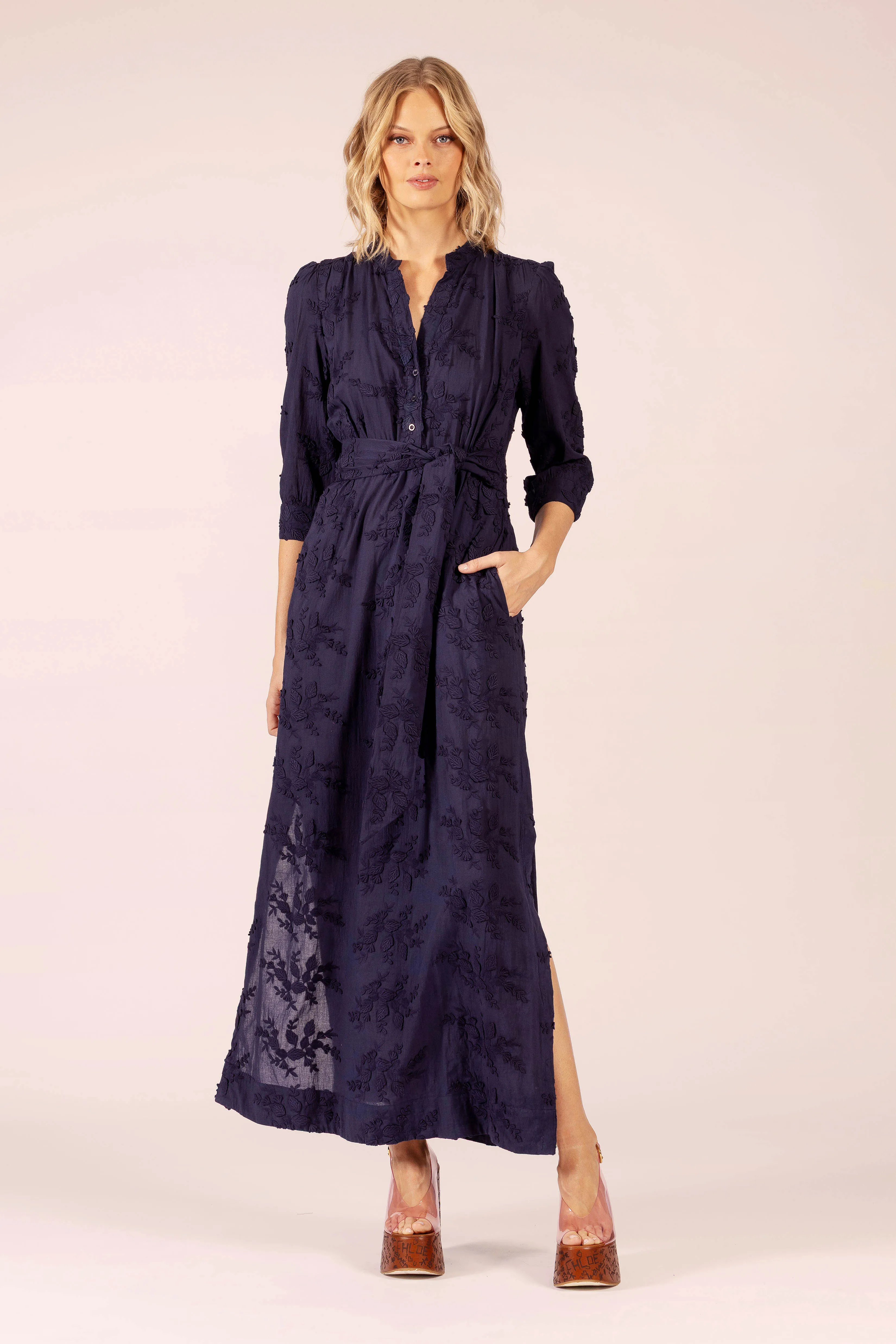 MARY COTTON EMBROIDERED ORIENT NAVY MAXI