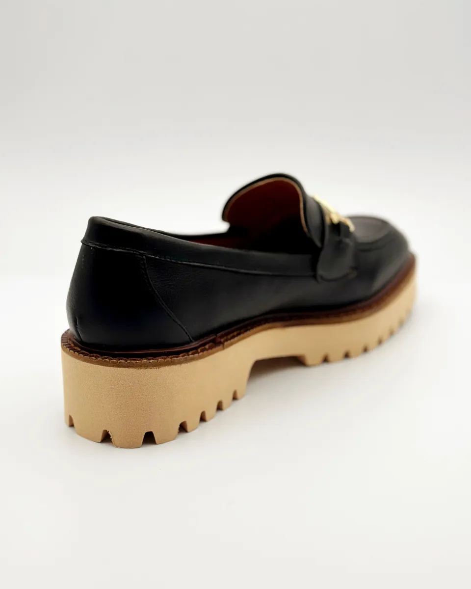 Megan Loafers in Black - Size 5.5