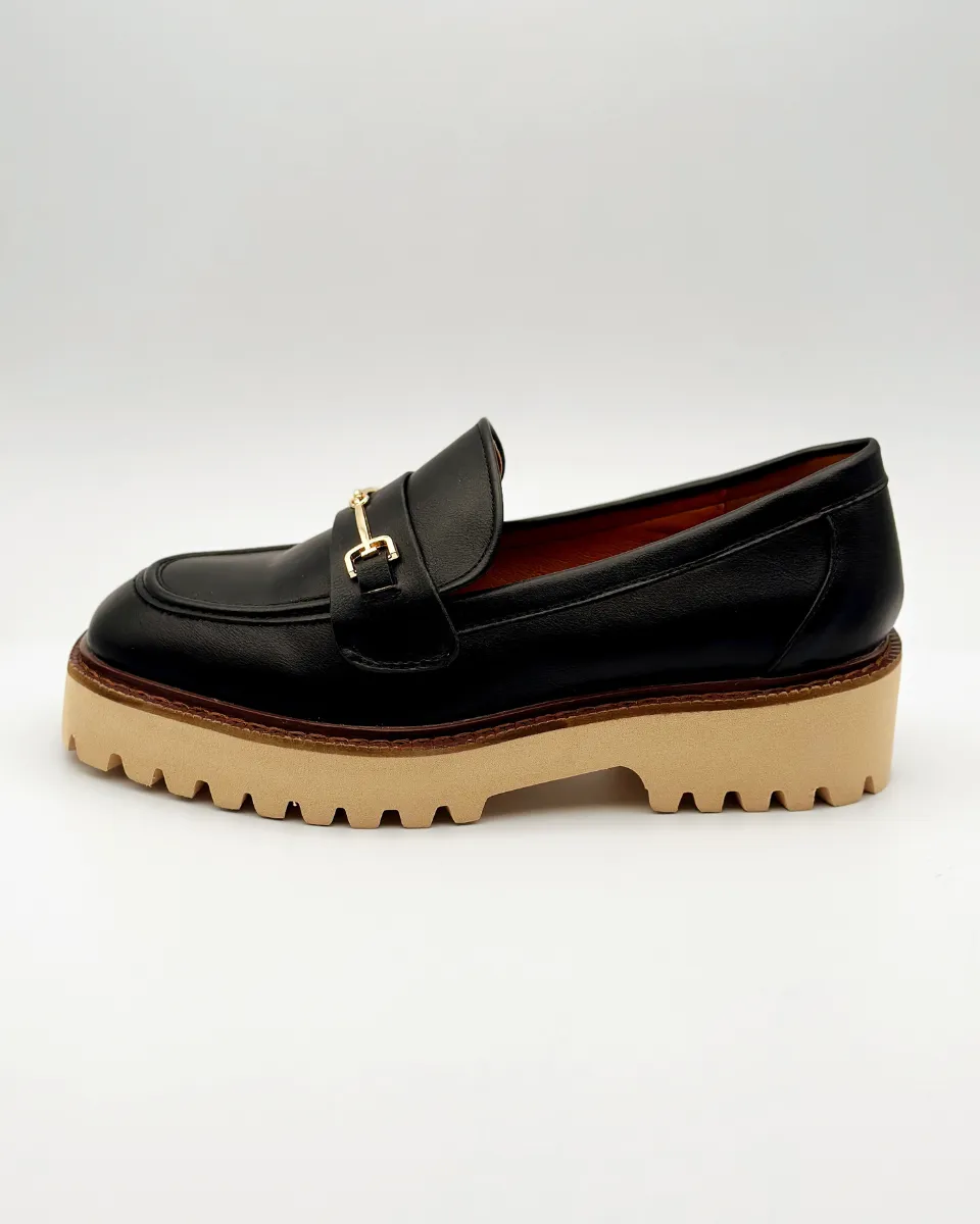 Megan Loafers in Black - Size 5.5