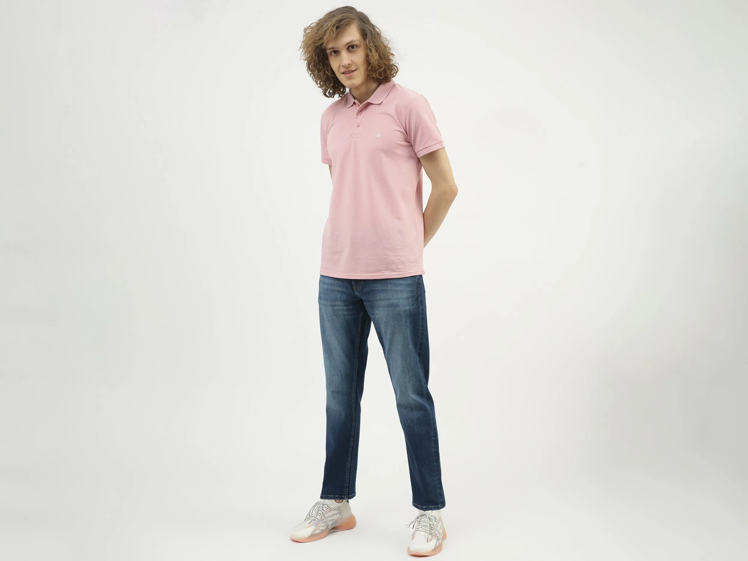 Men Solid Slim Straight Jeans