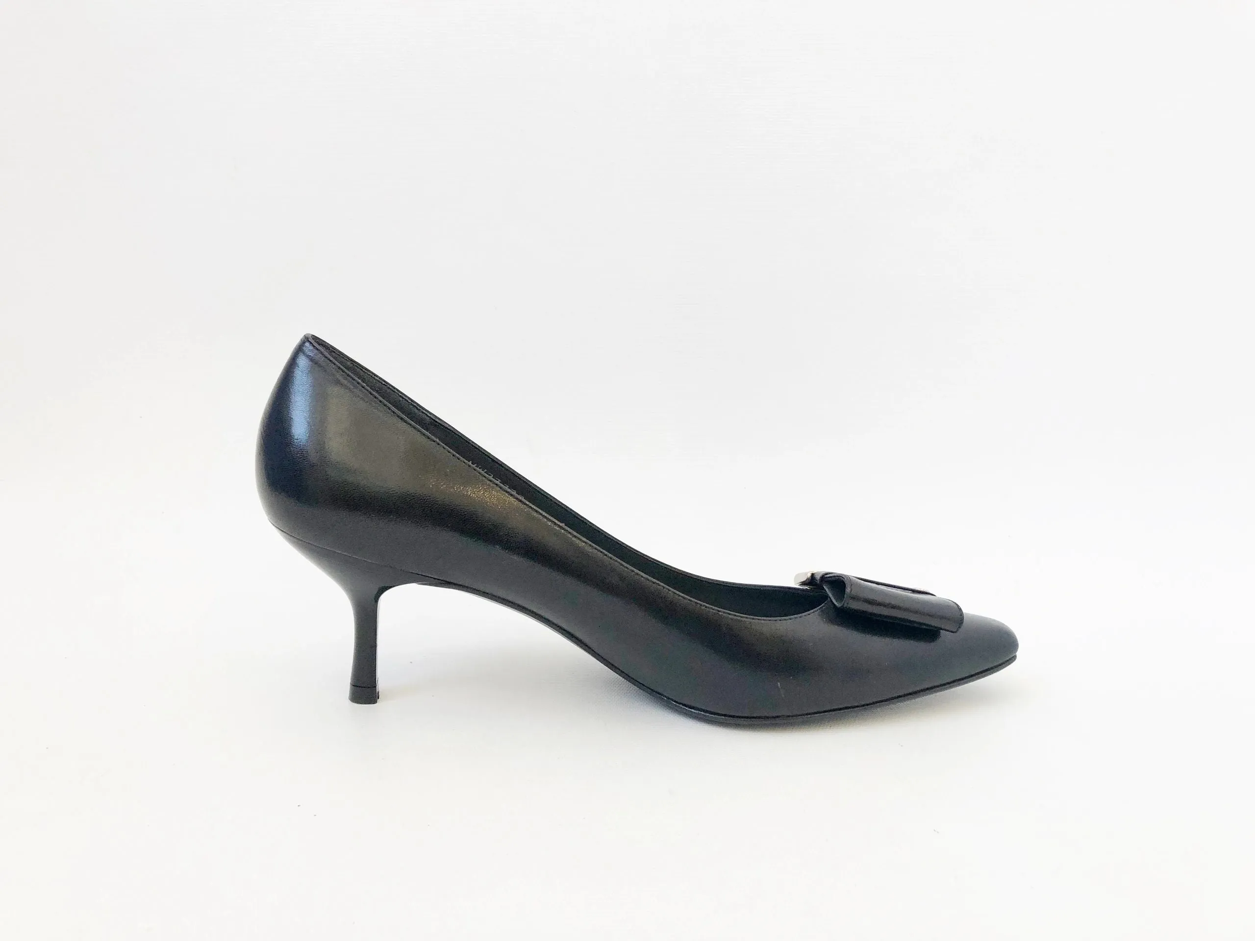 NEW Stuart Weitzman Buckle Pump Size 10