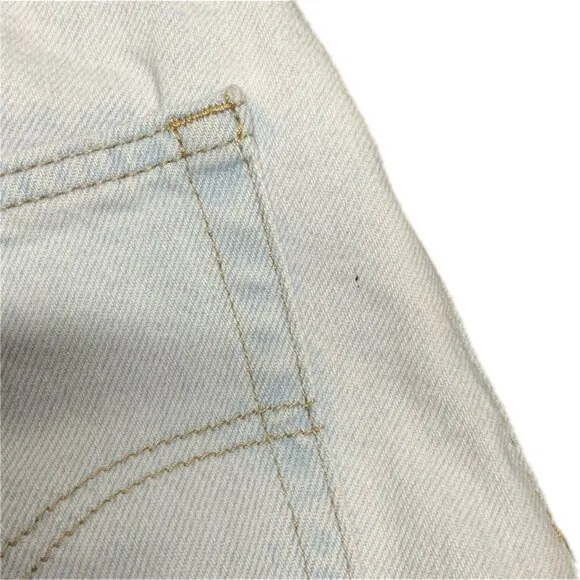 NWT Levi's SilverTab High Waisted High Rise Mom Shorts Light Size 29 or 8 Women