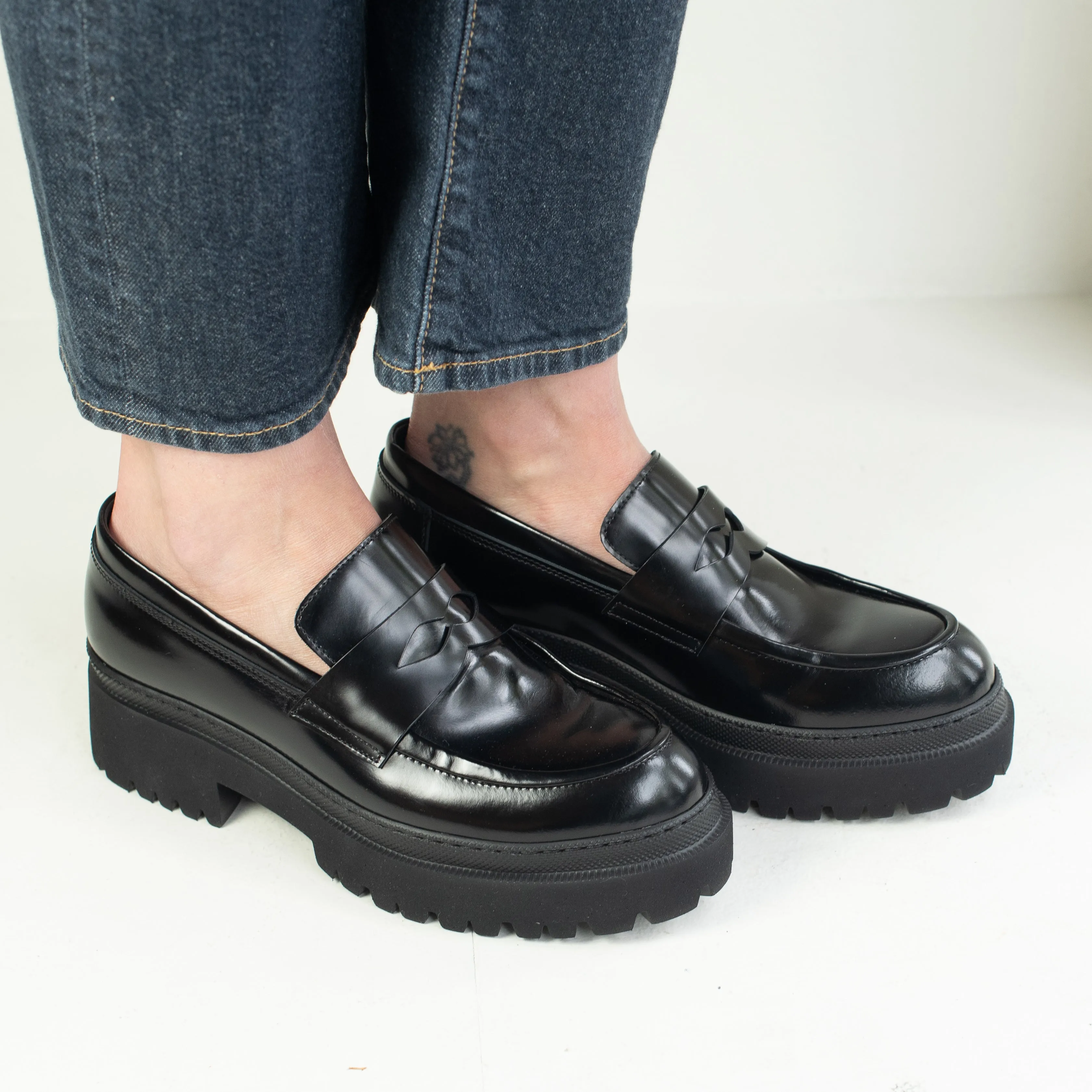 Pantanetti Chunky Loafer (black) ON SALE