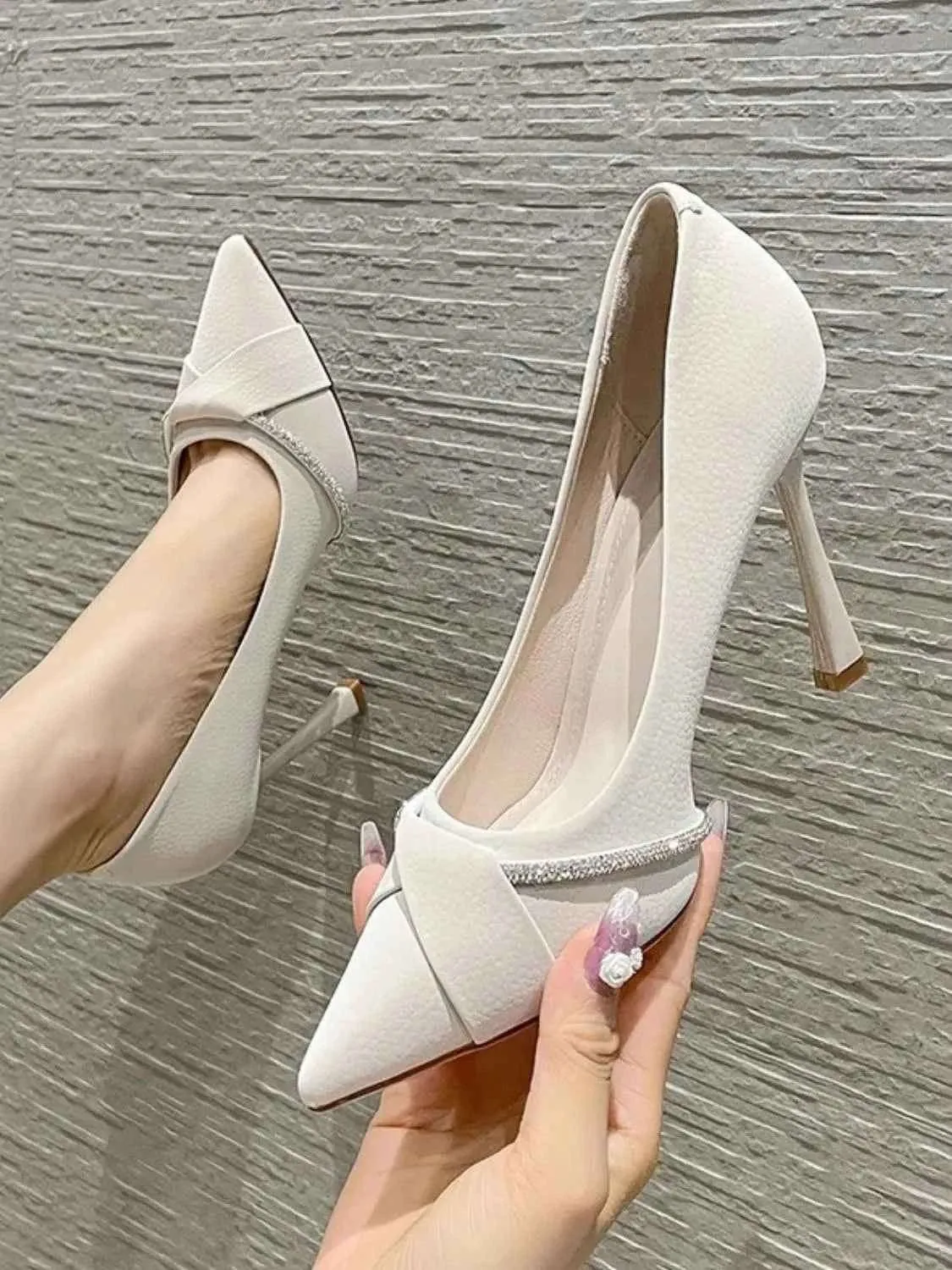 Pointed Toe Kitten Heels Pumps