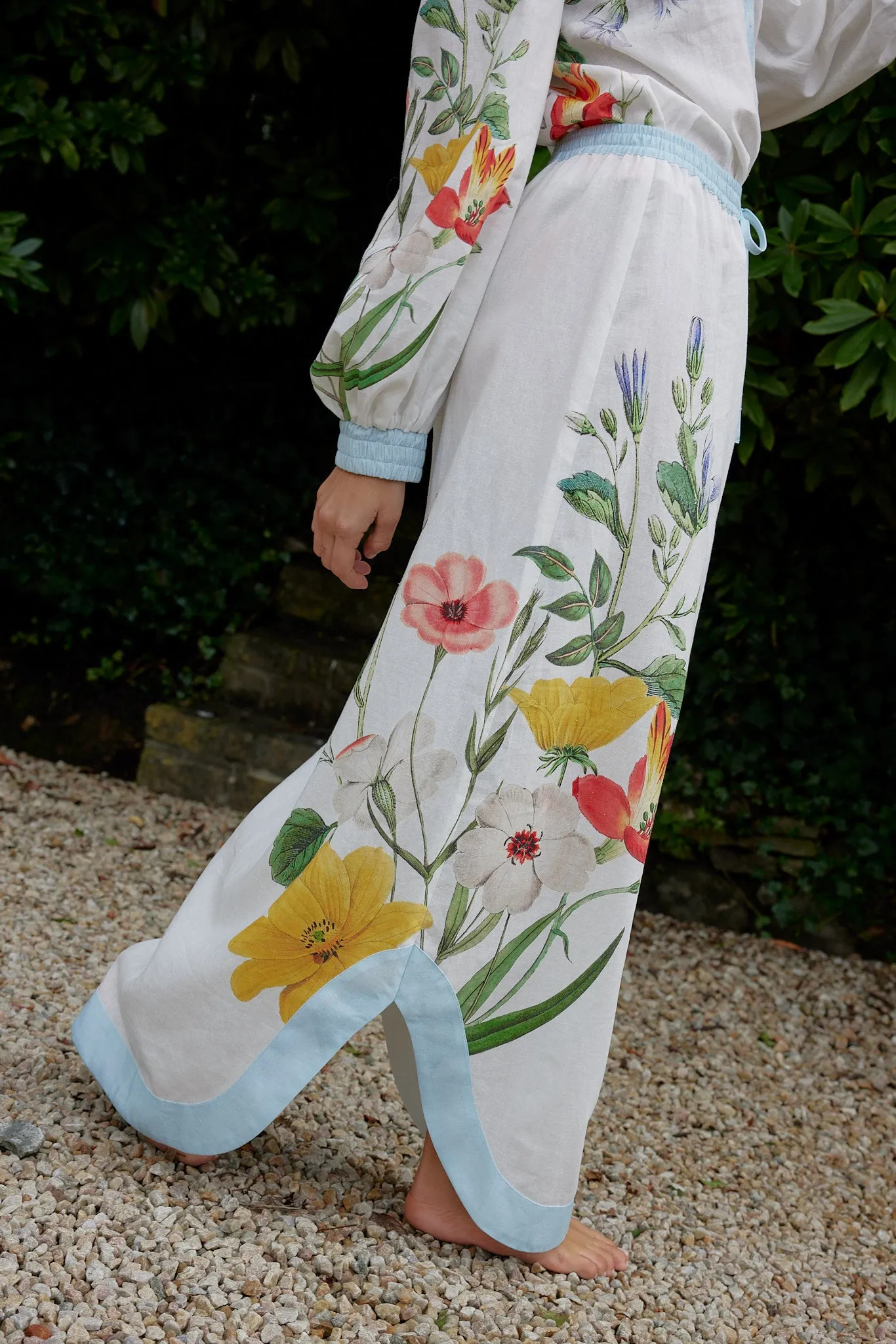 RAFFERTY SKIRT IN WHISPER FLEUR