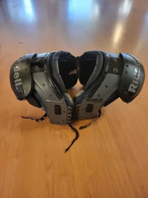 Riddell Phenom AP (Outlet)