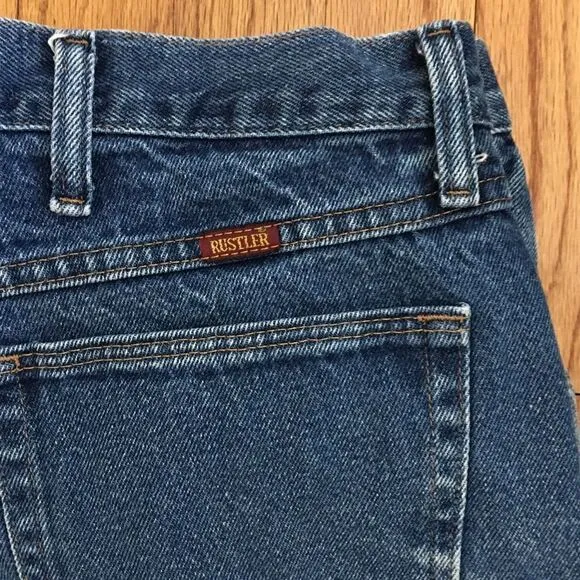 Rustler High Rise Blue Jeans 40 x 32