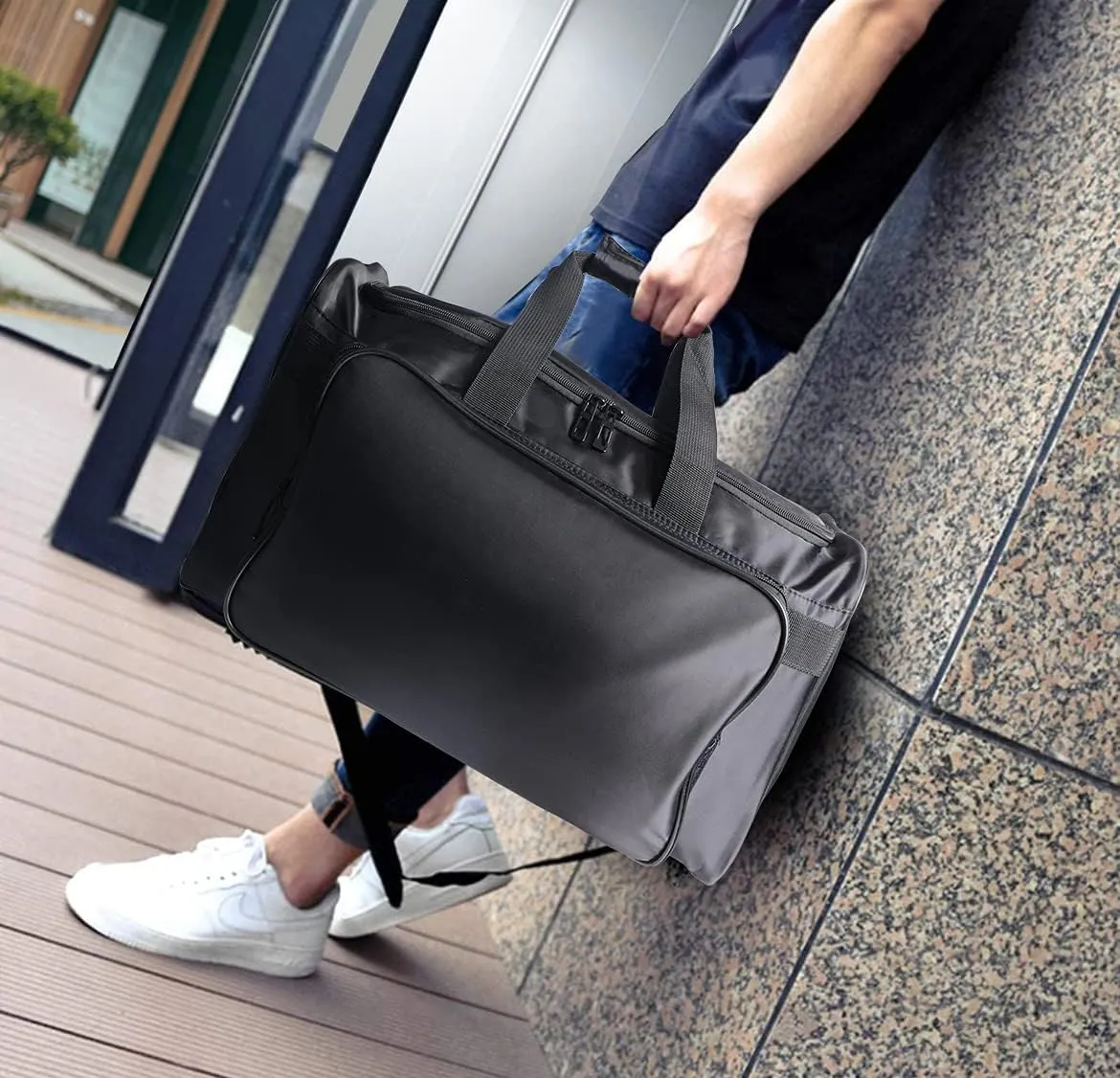 Sneaker Duffel Bag for Large capacity multi-function use with Adjustable Dividers & Shoulder Strap for Shoes - Waterproof & Durable